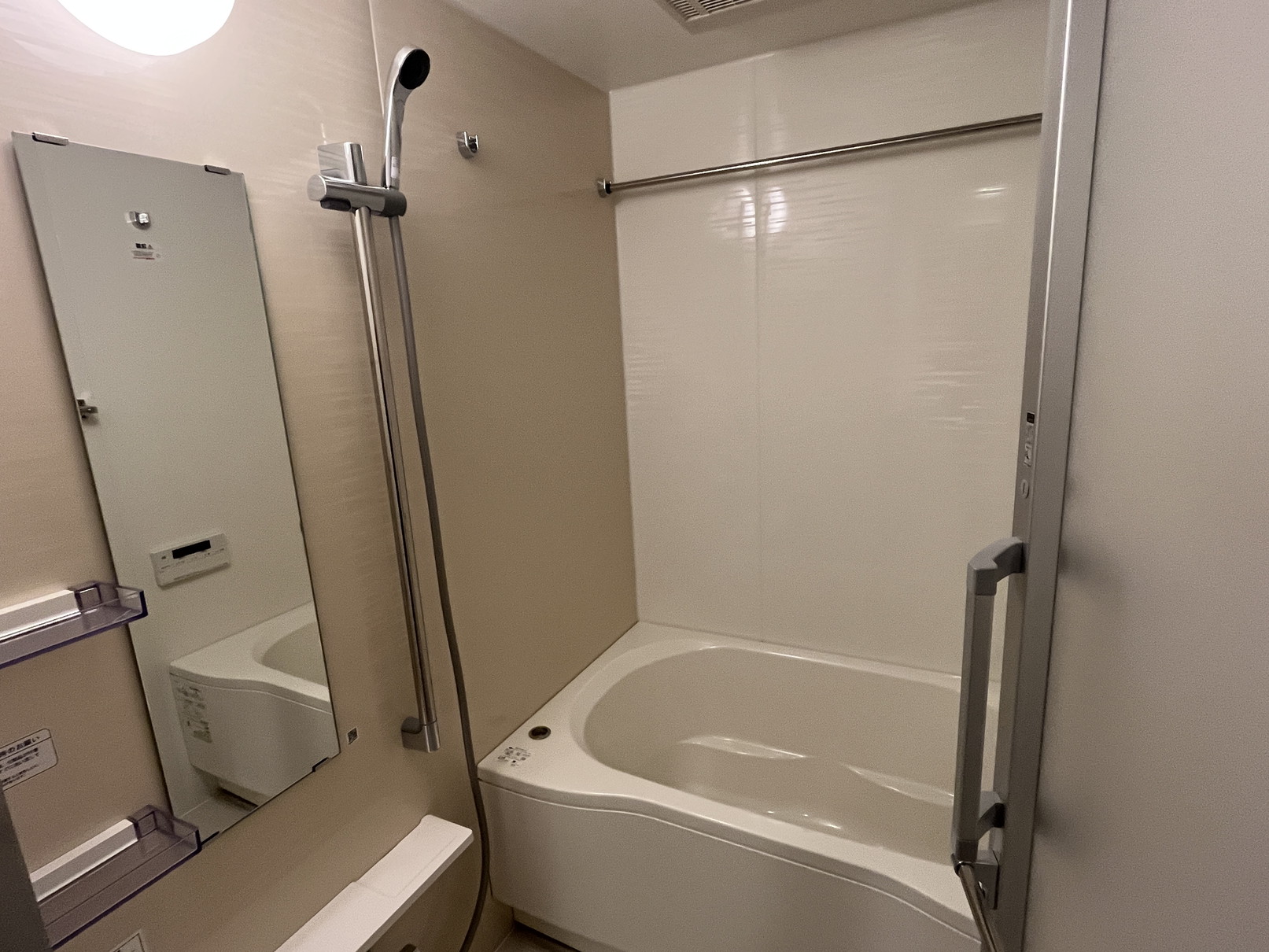 シャワールーム