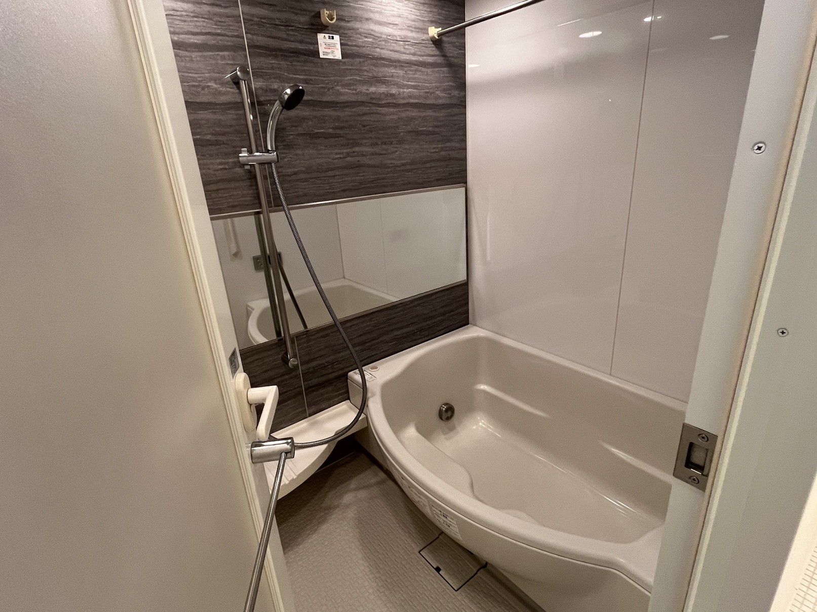 シャワールーム