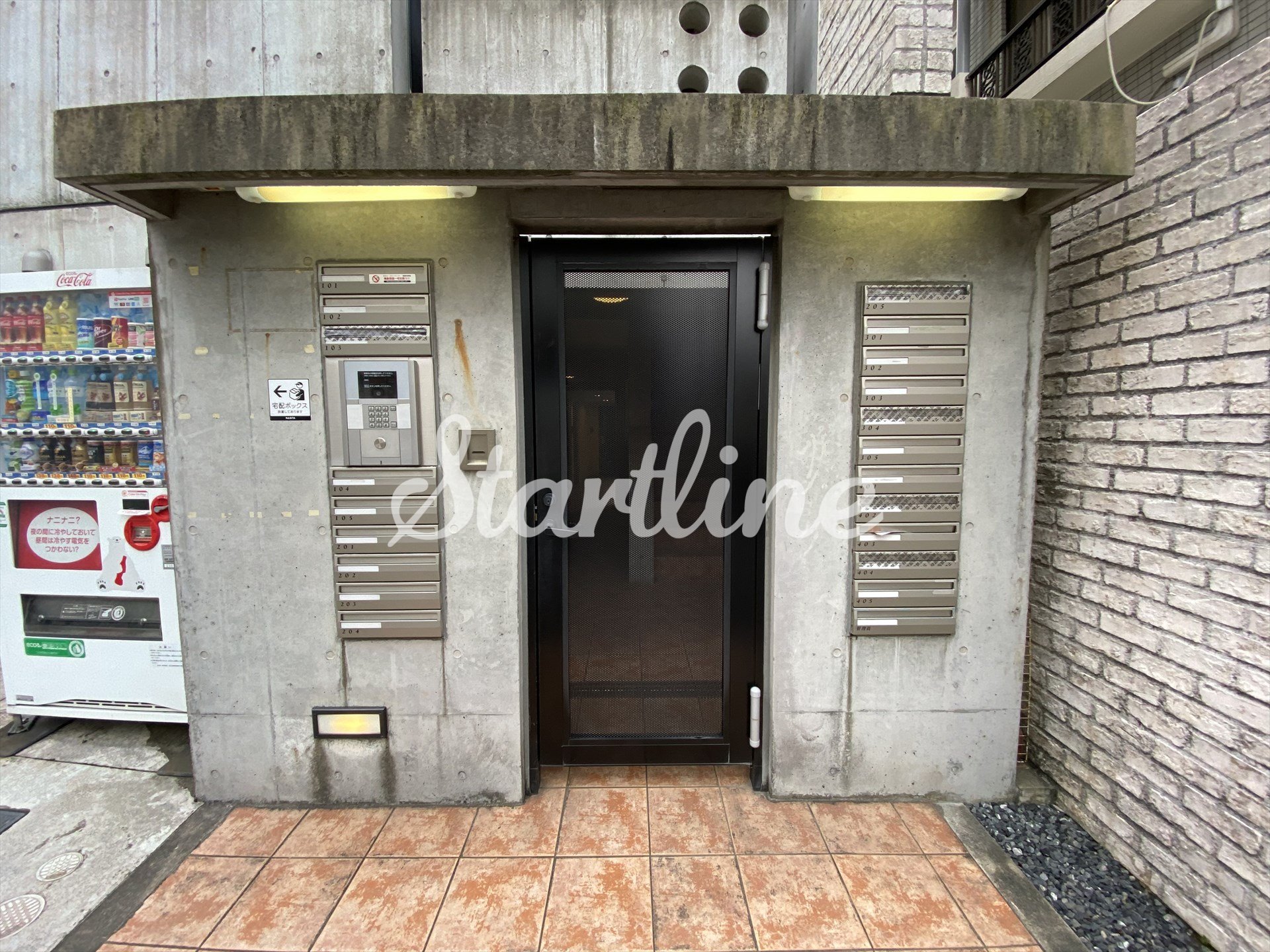 建物エントランス
