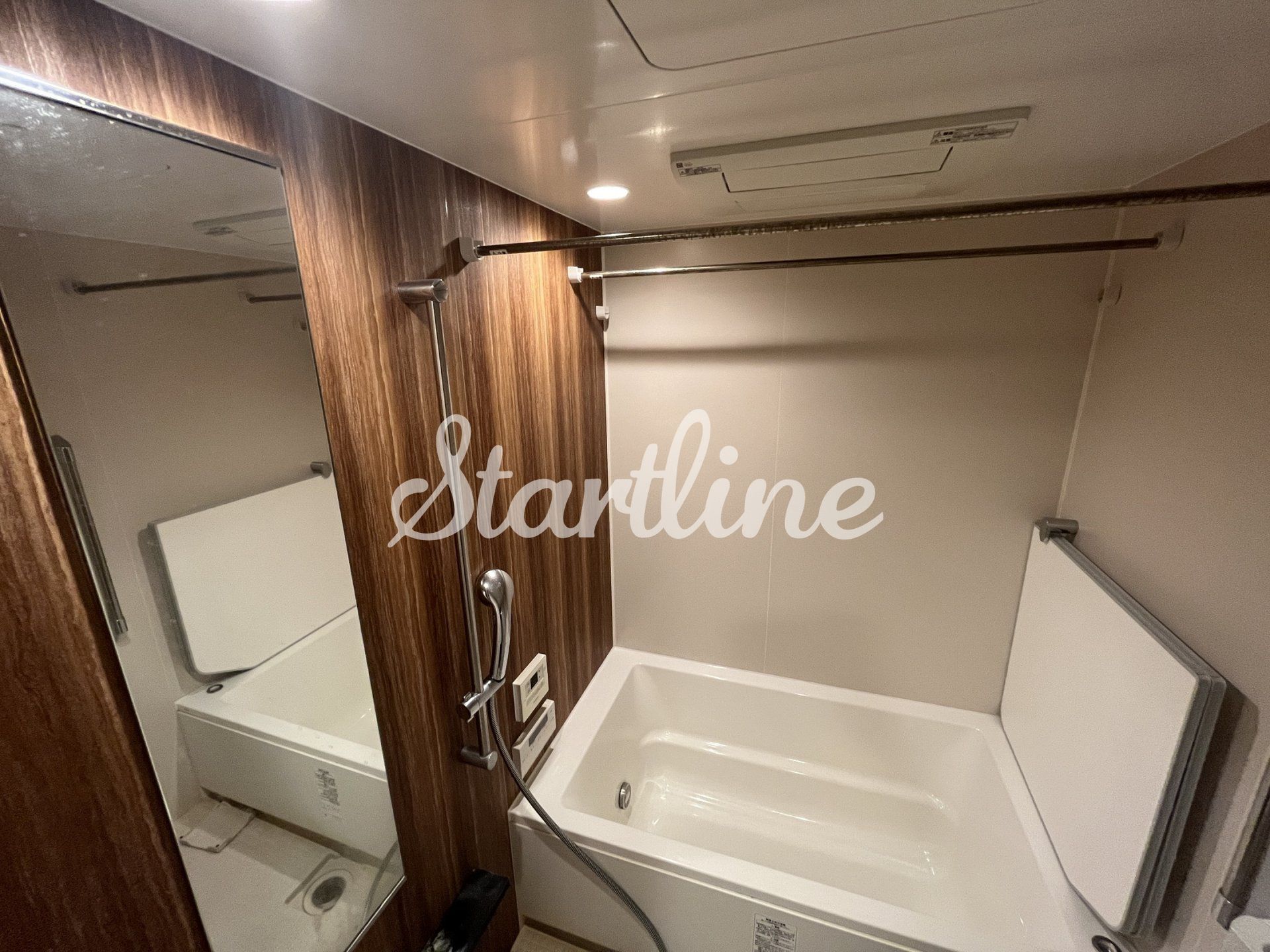 シャワールーム