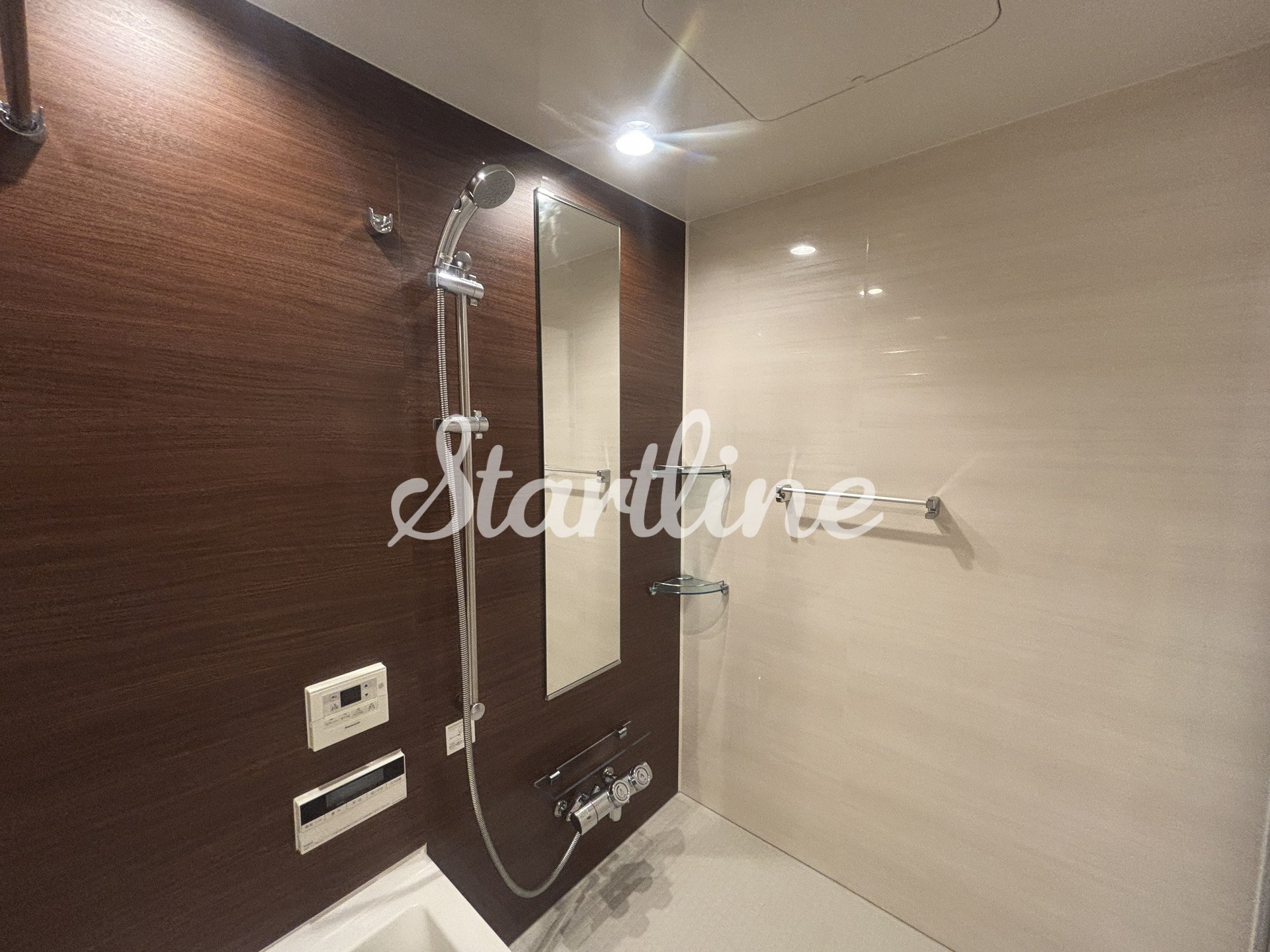 シャワールーム