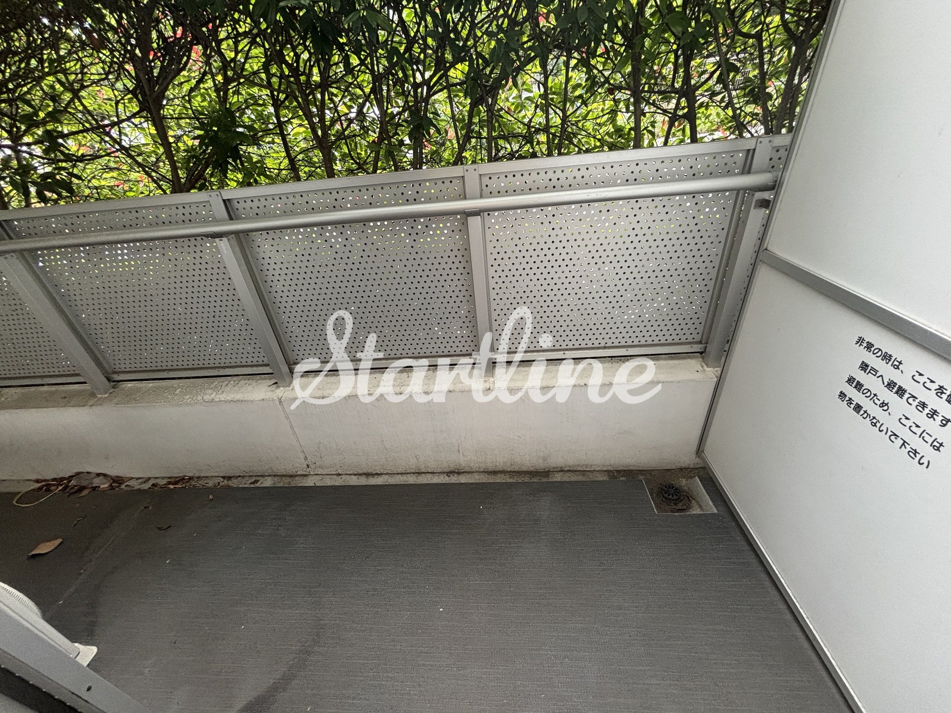 バルコニー