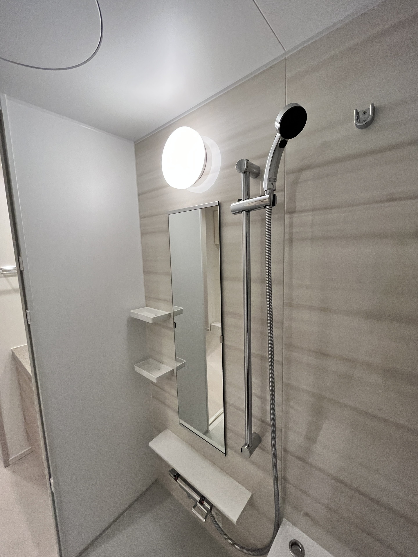 シャワールーム