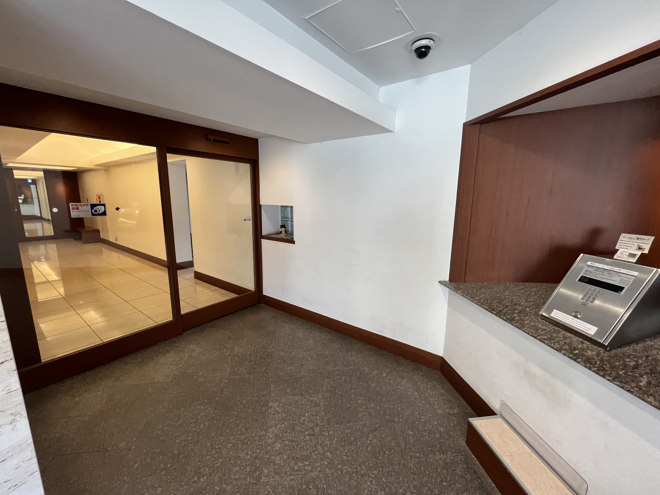 建物エントランス