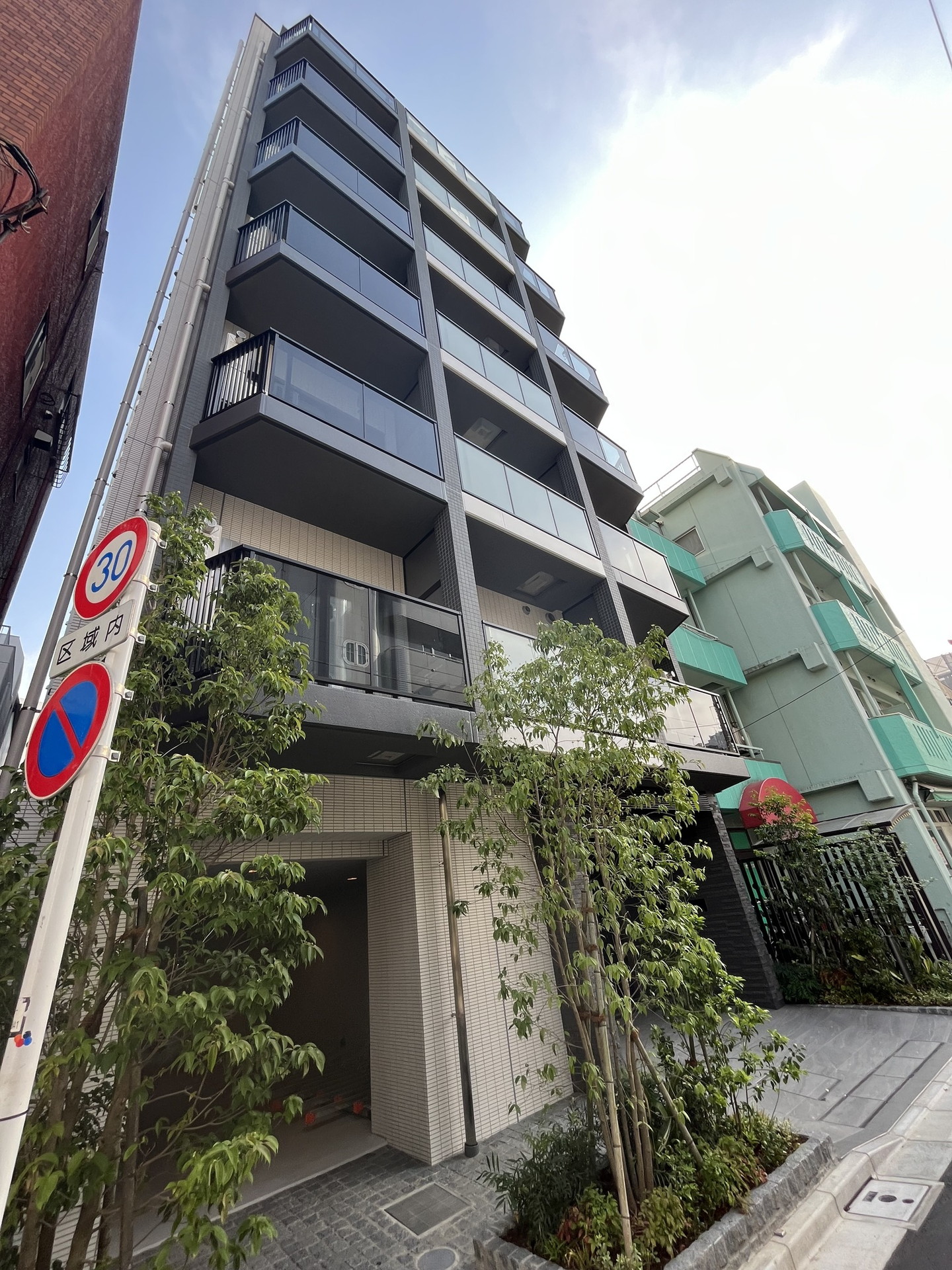 建物エントランス