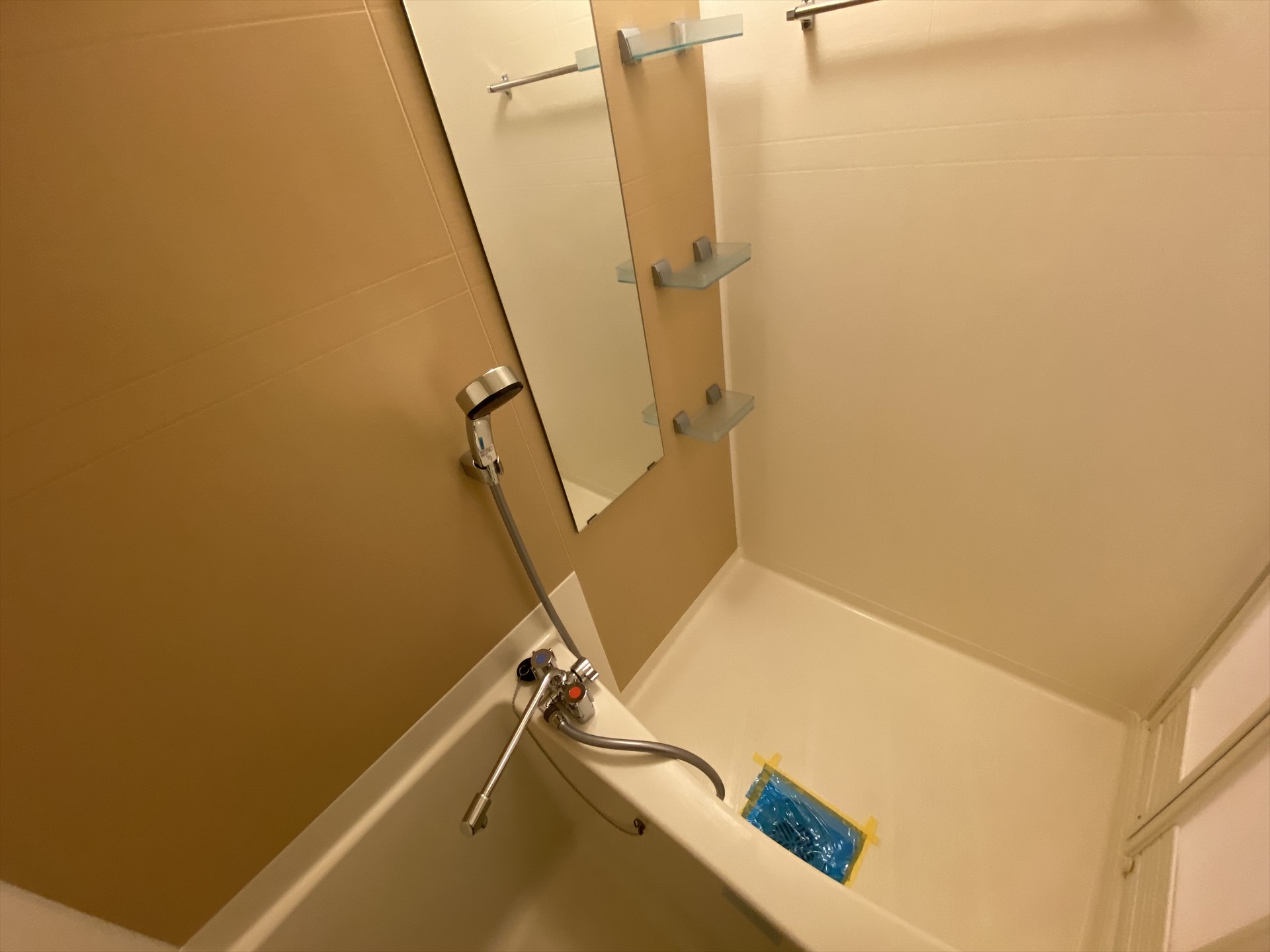 シャワールーム