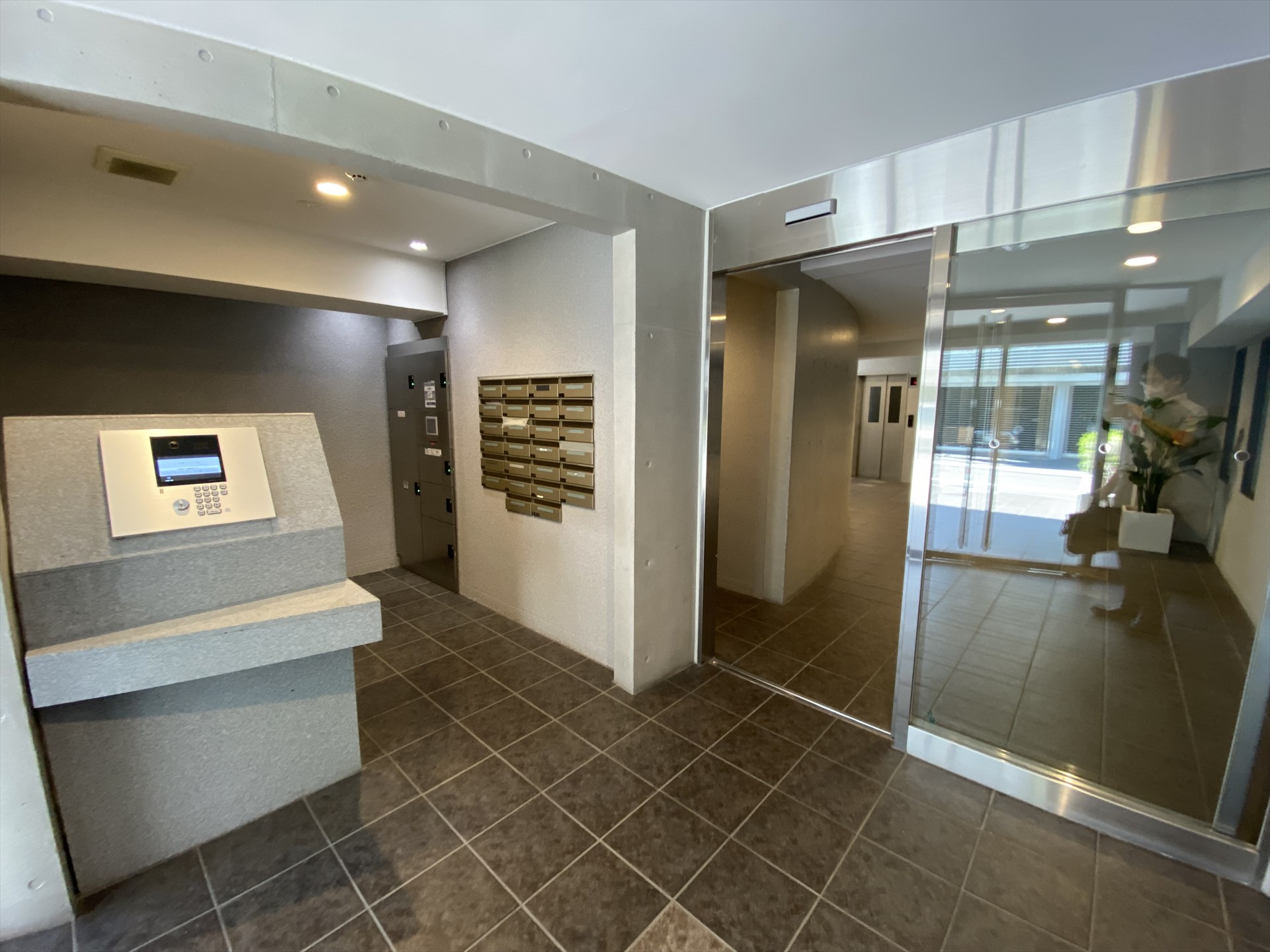 建物エントランス