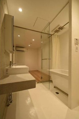 シャワールーム