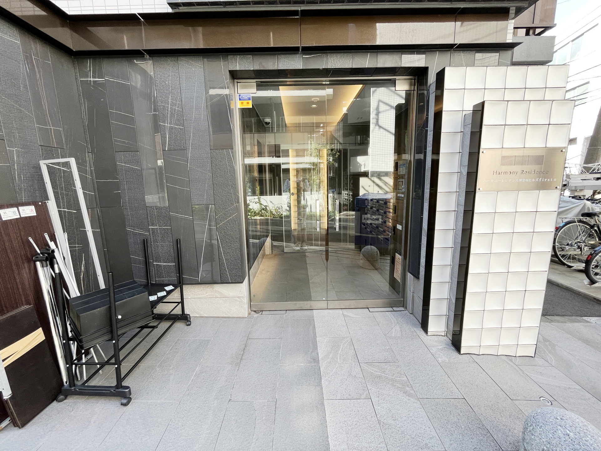 建物エントランス