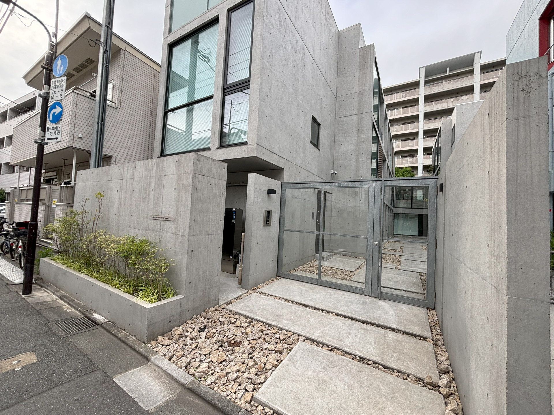 建物エントランス