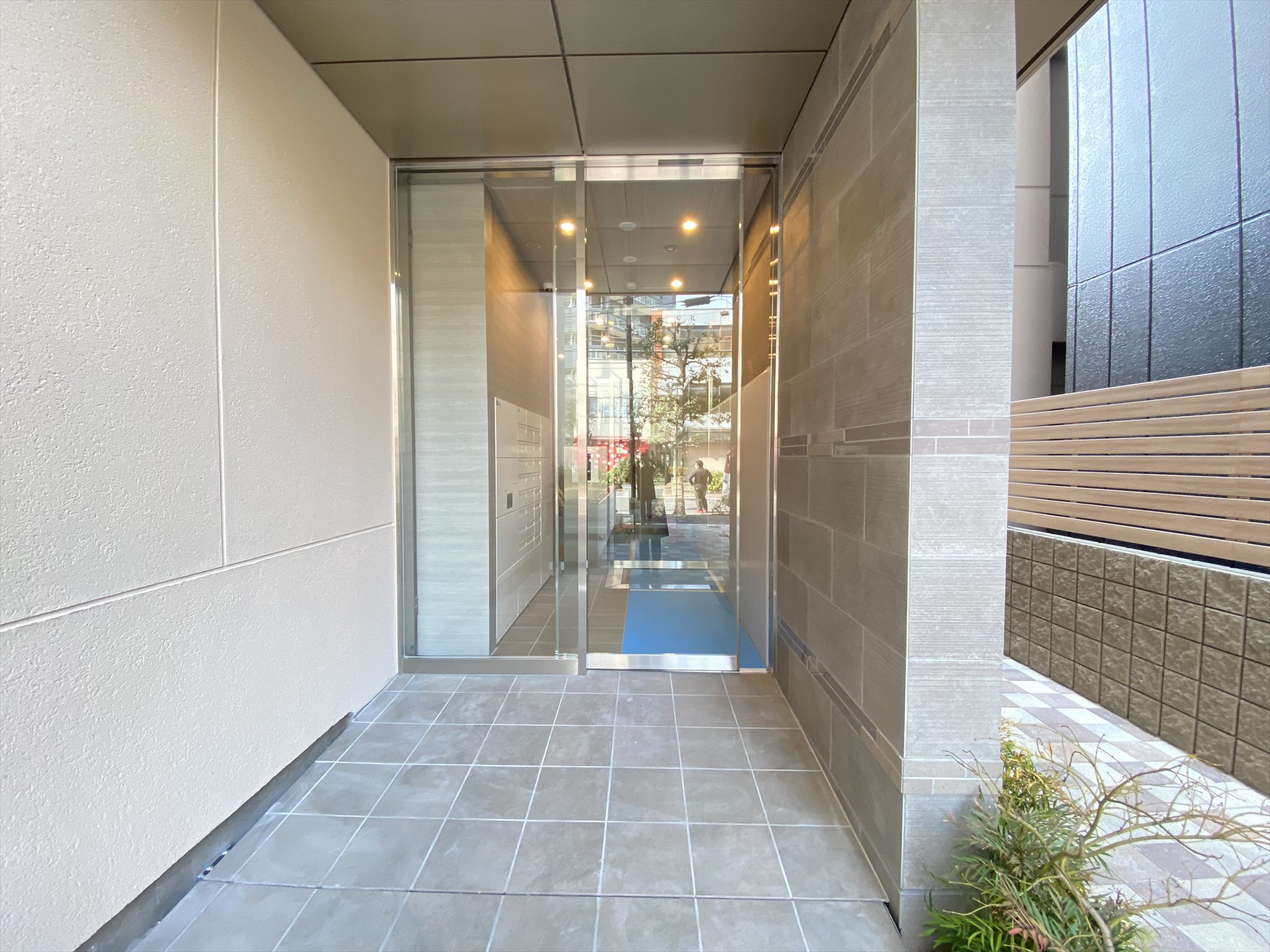 建物エントランス