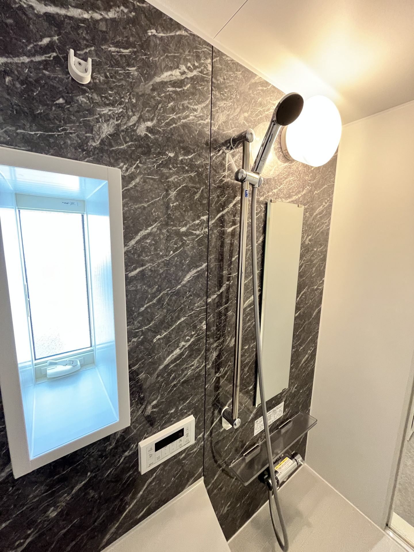 シャワールーム