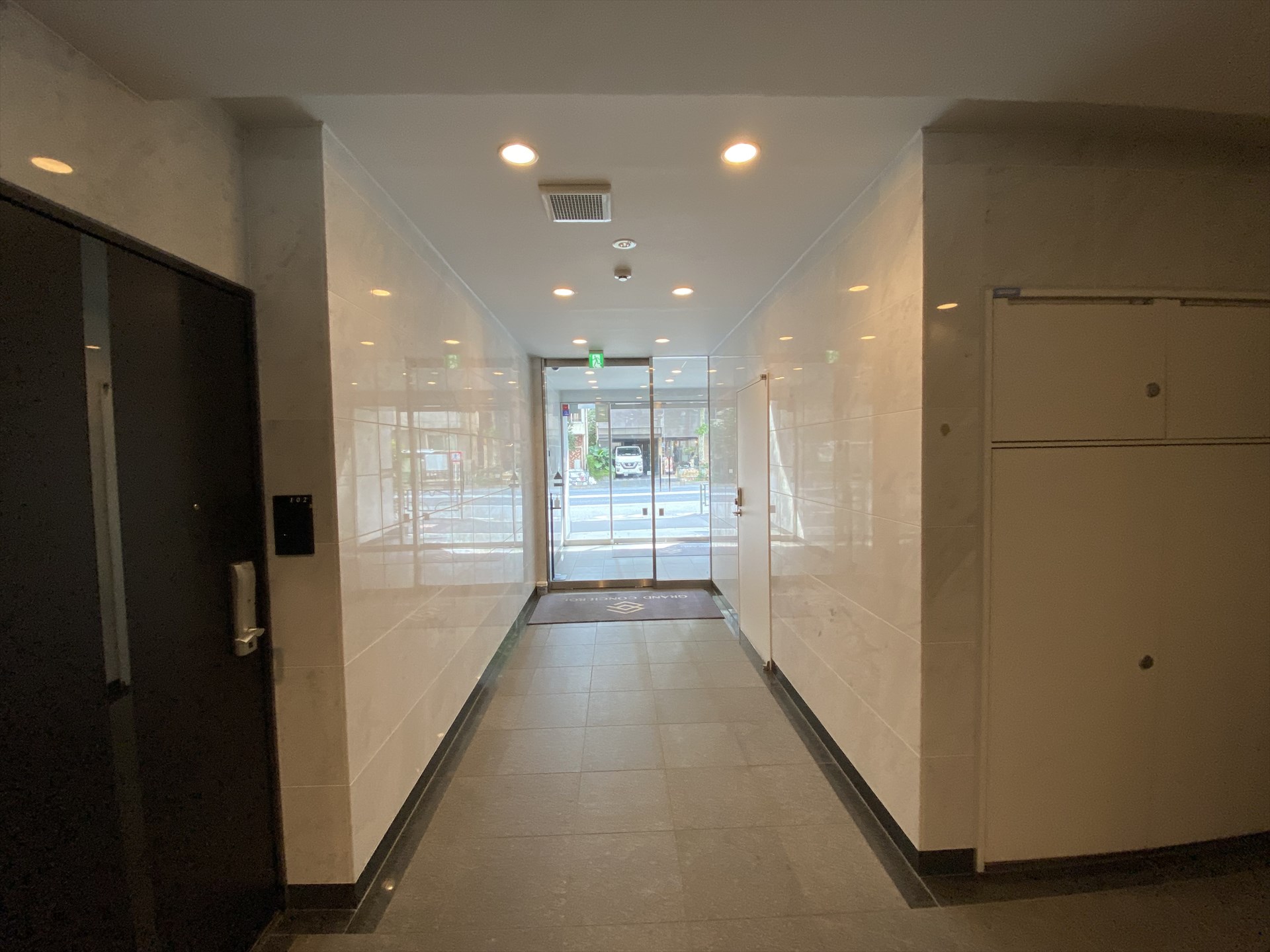 建物エントランス