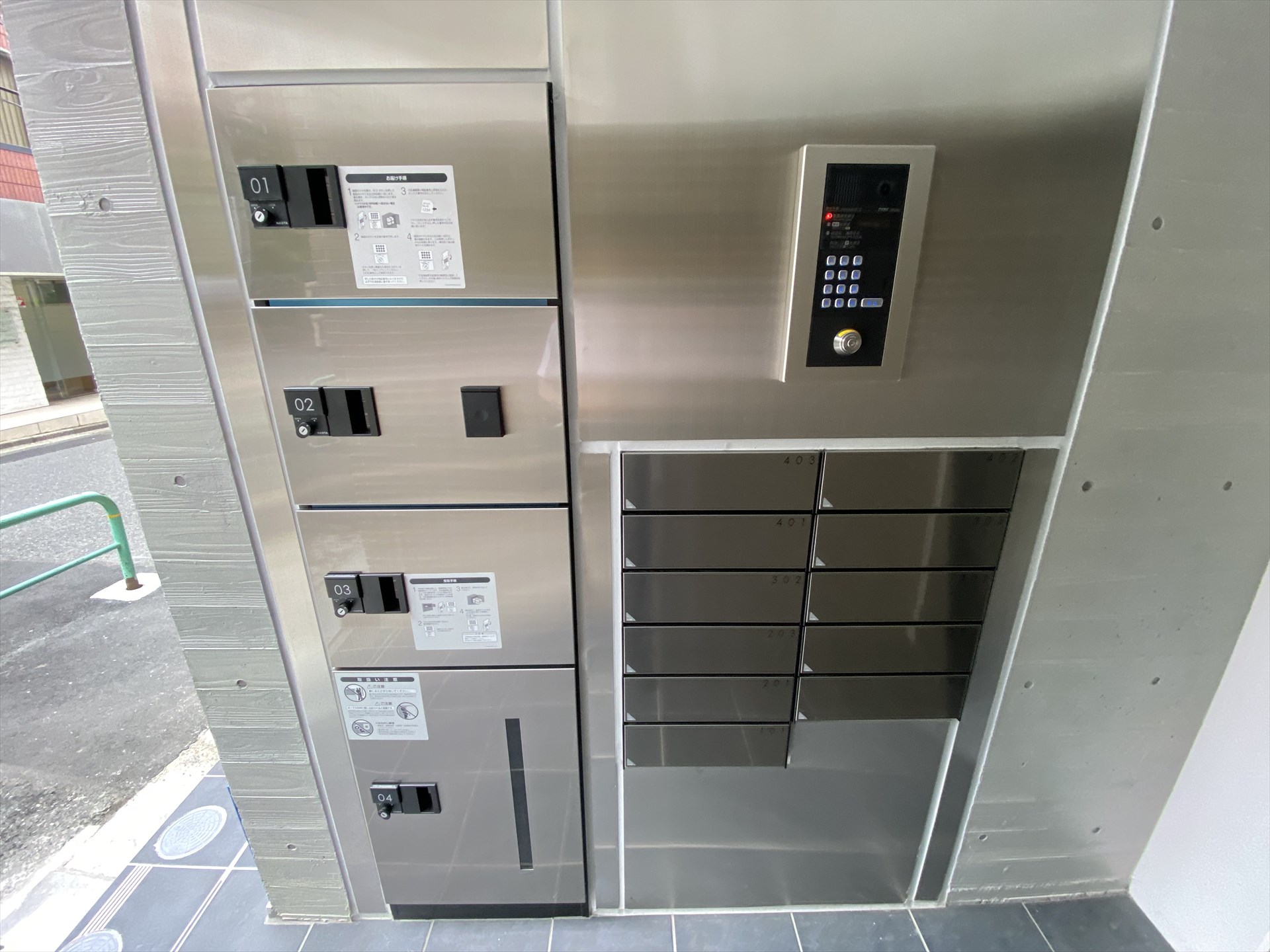 建物エントランス