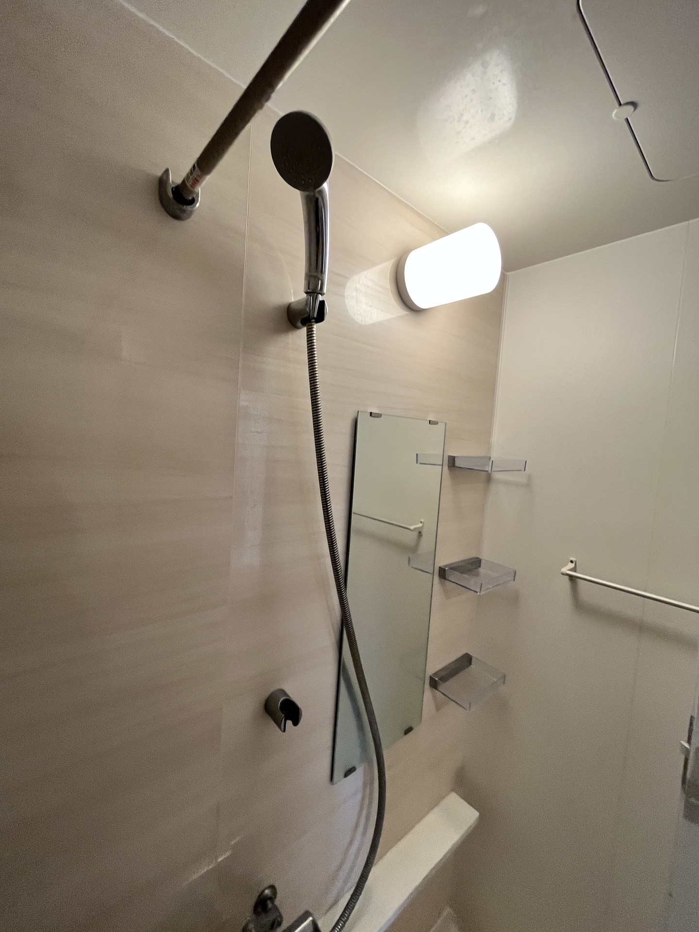 シャワールーム