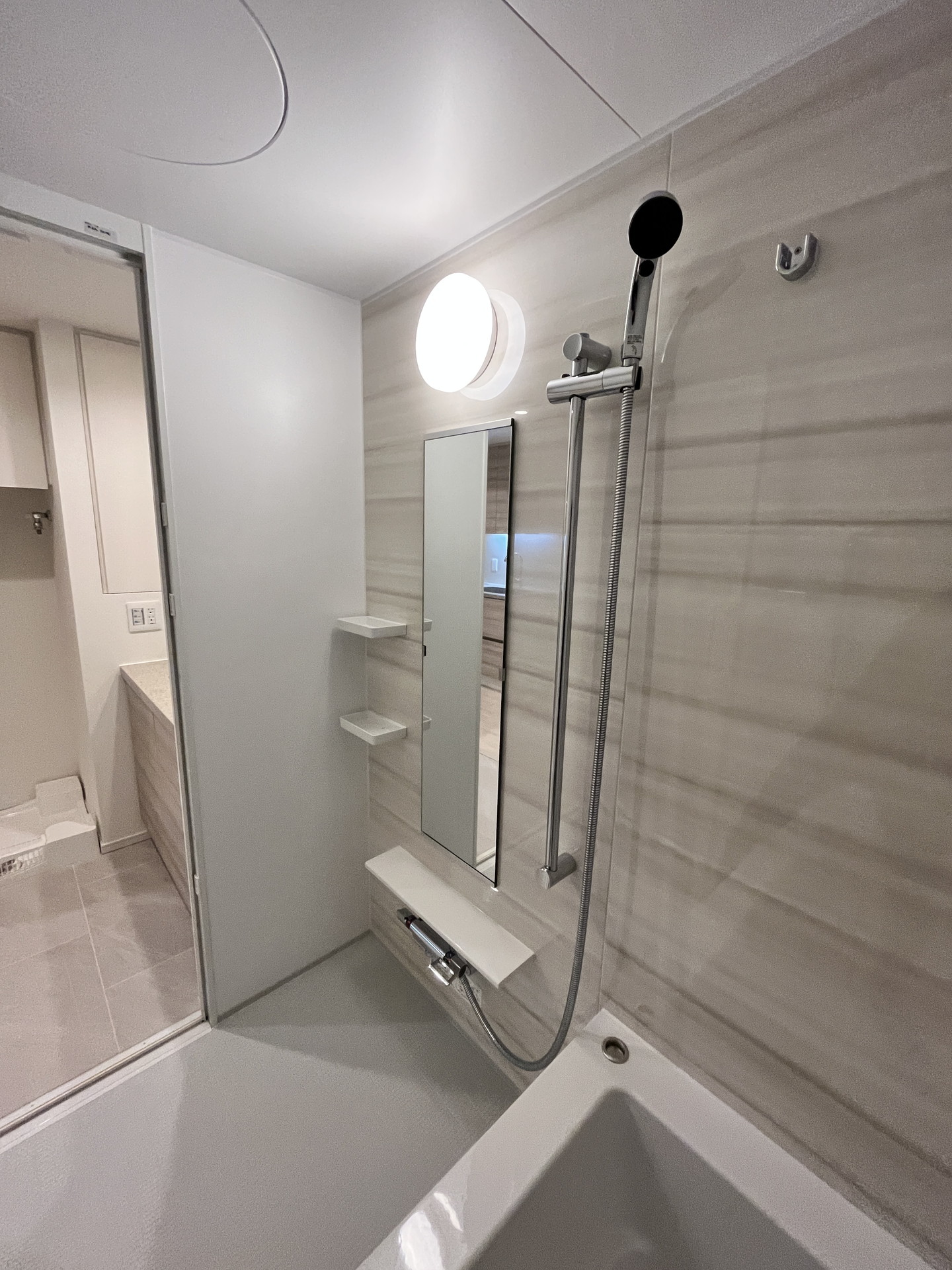 シャワールーム