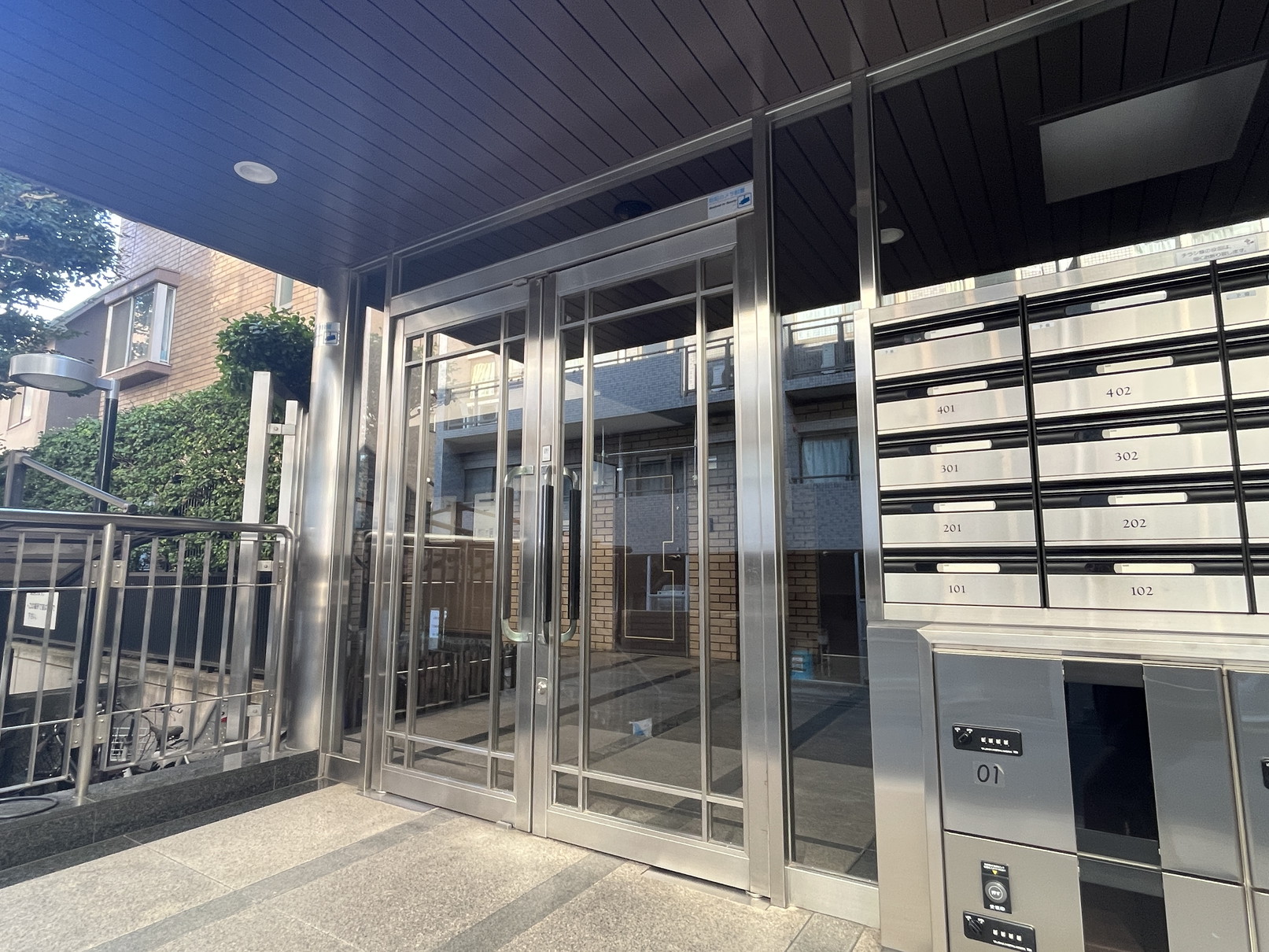 建物エントランス