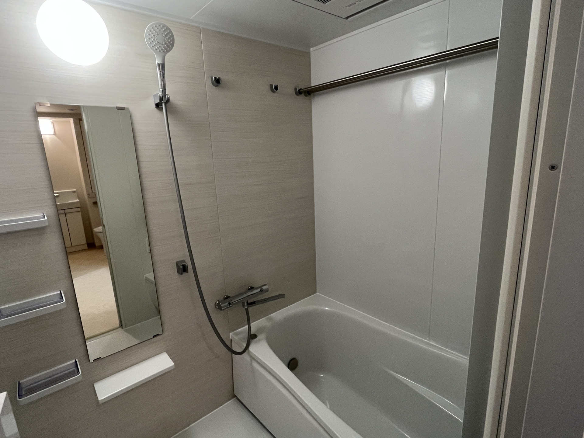 シャワールーム