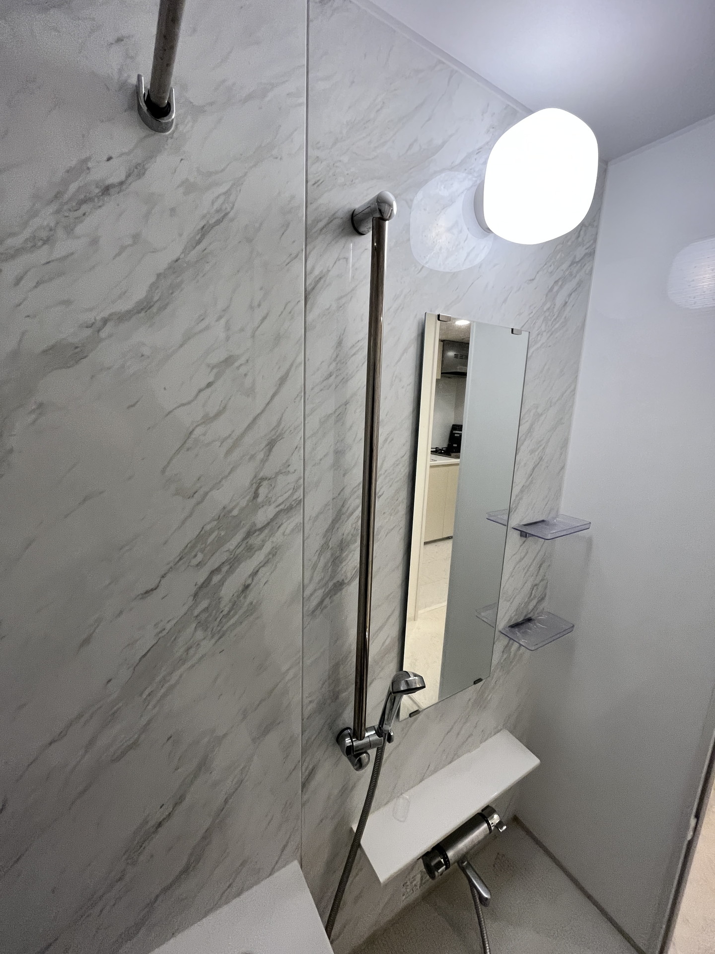 シャワールーム