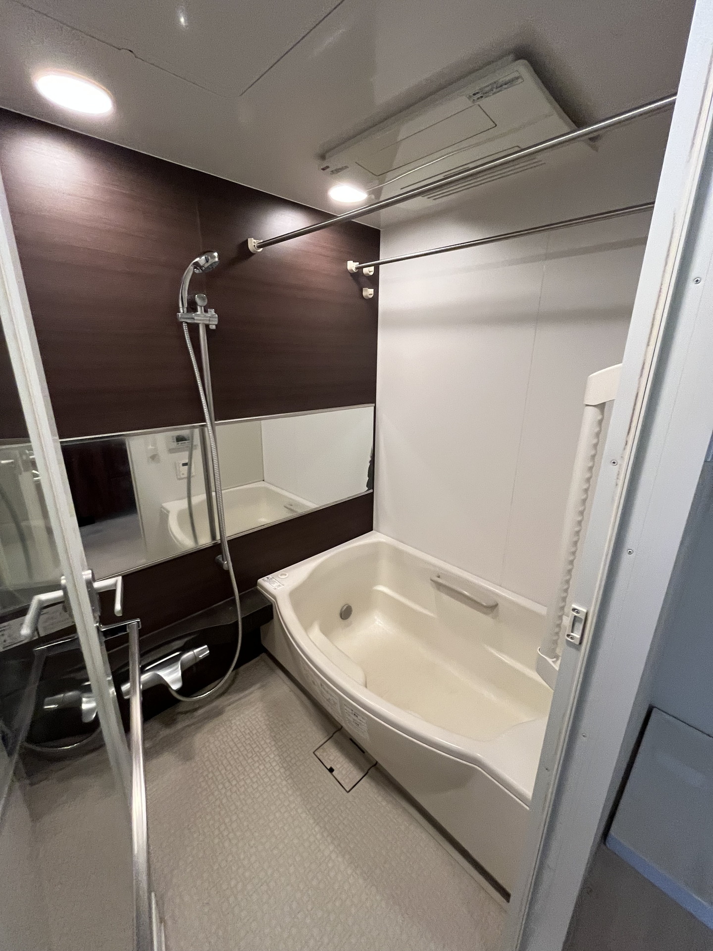 シャワールーム