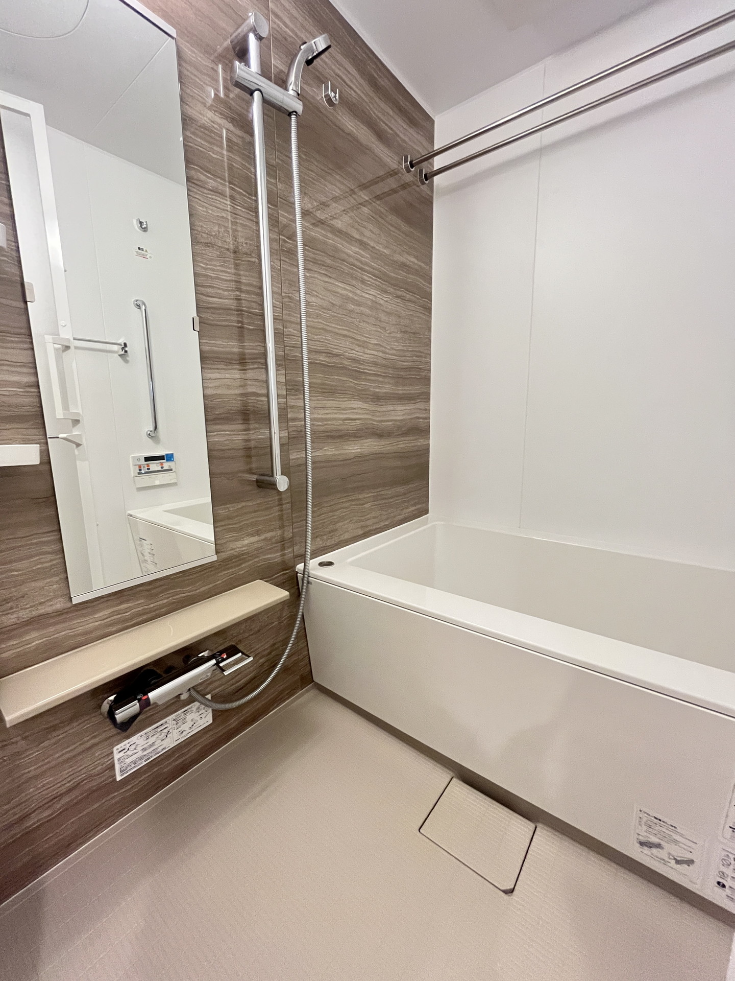 シャワールーム