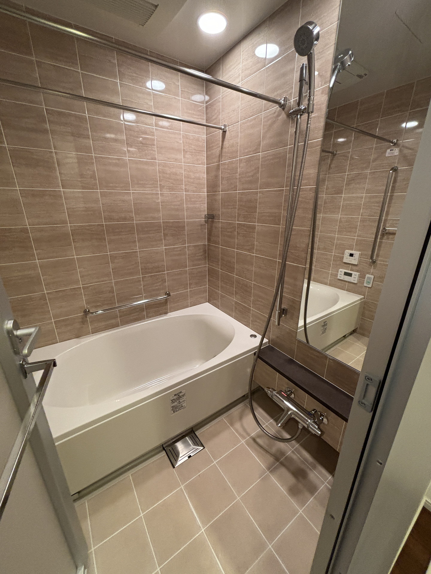 シャワールーム