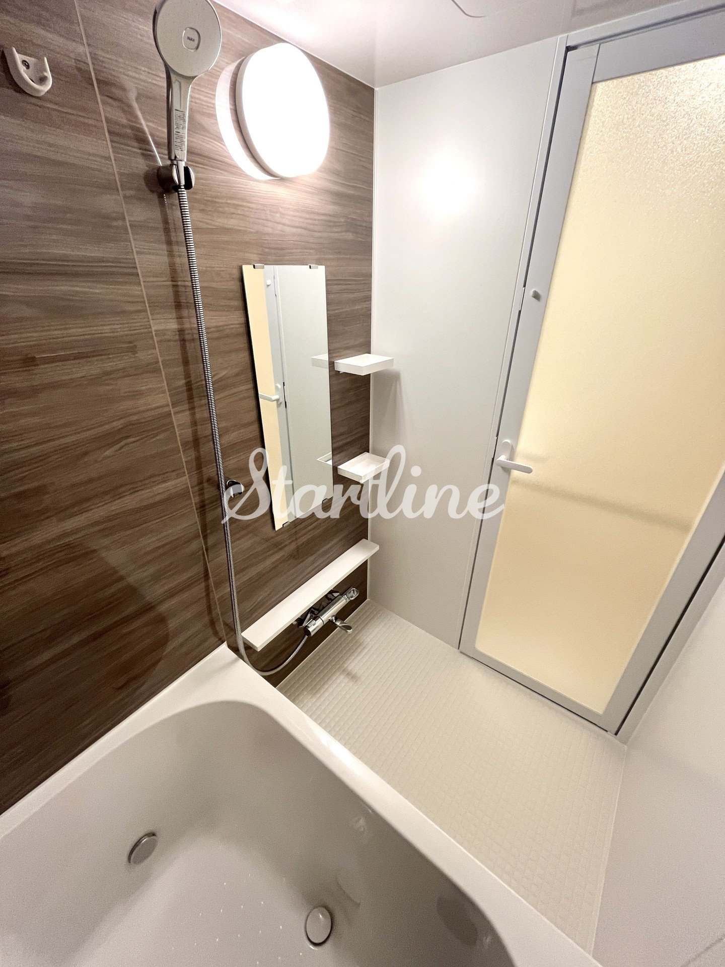 シャワールーム