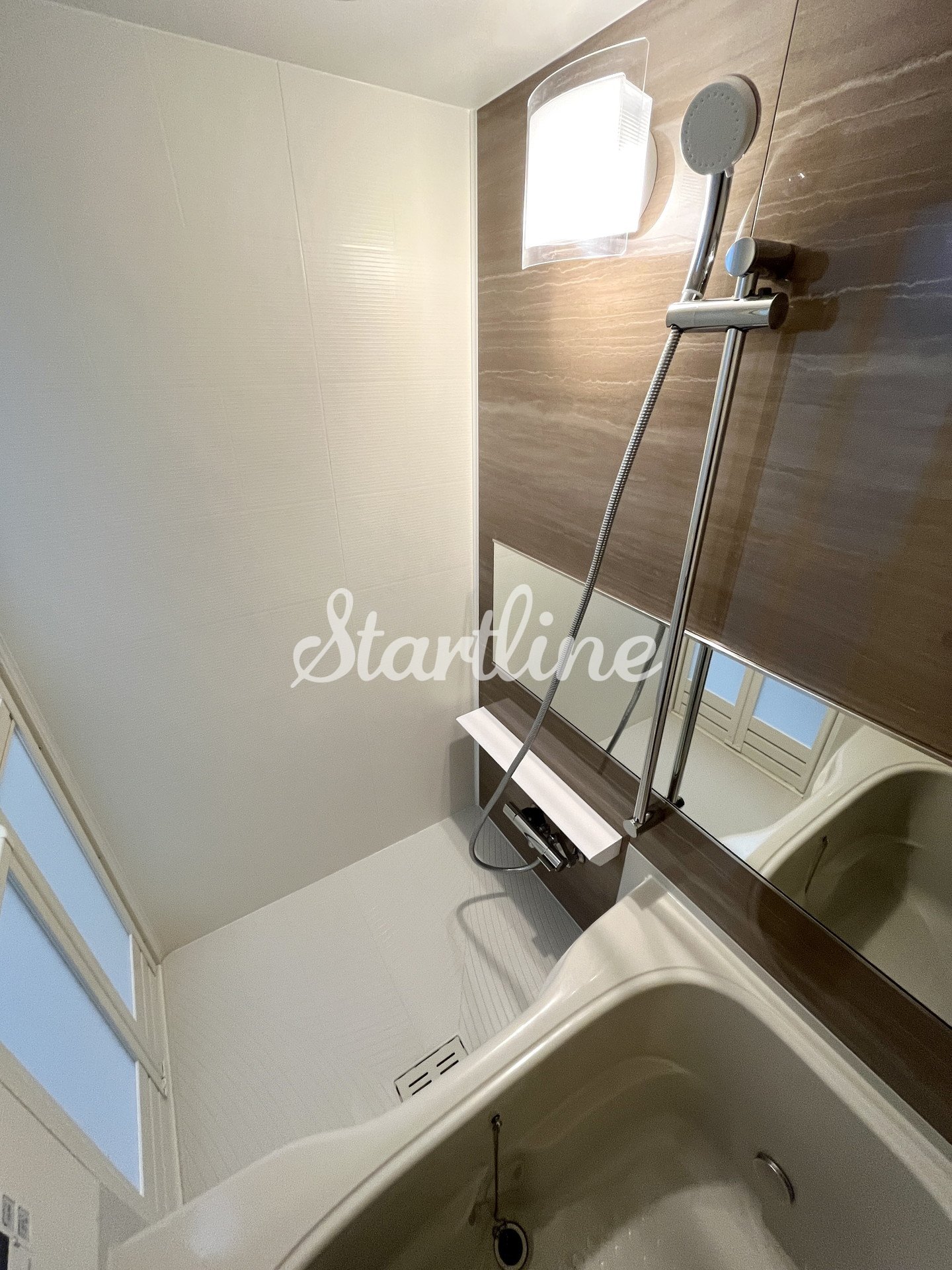 シャワールーム