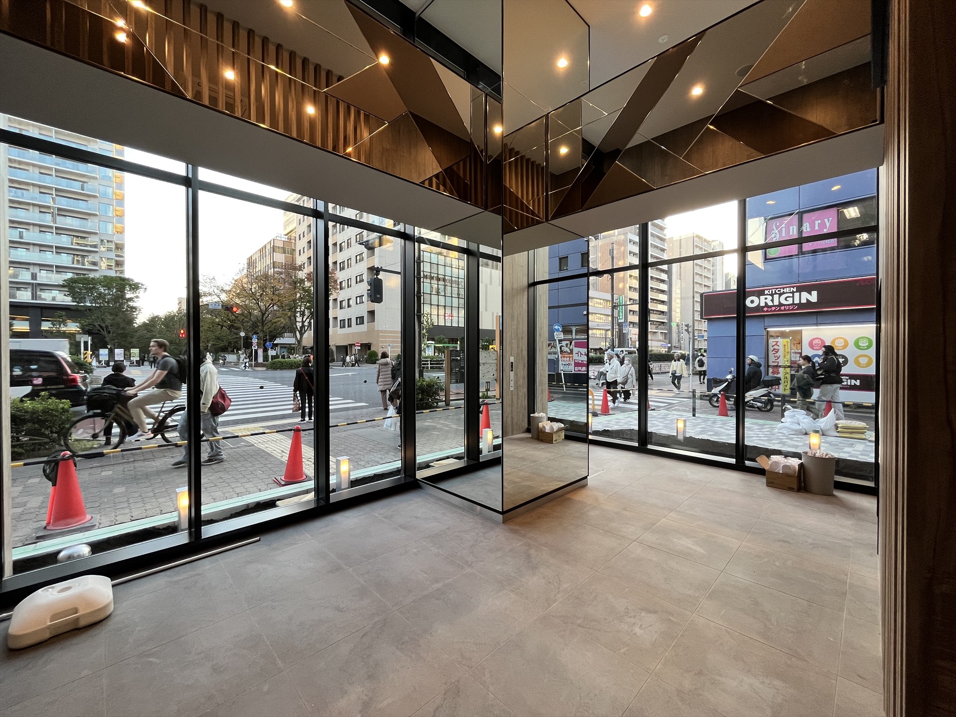 建物エントランス