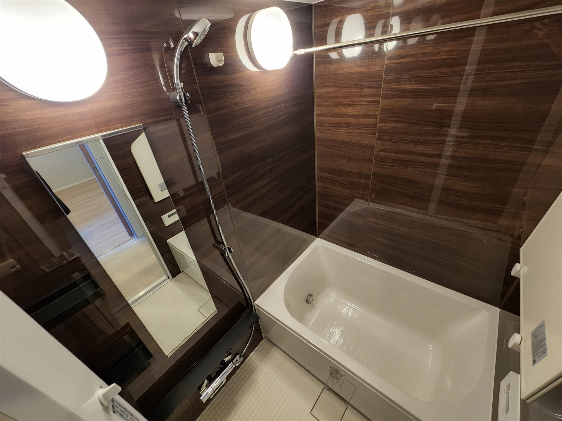 シャワールーム