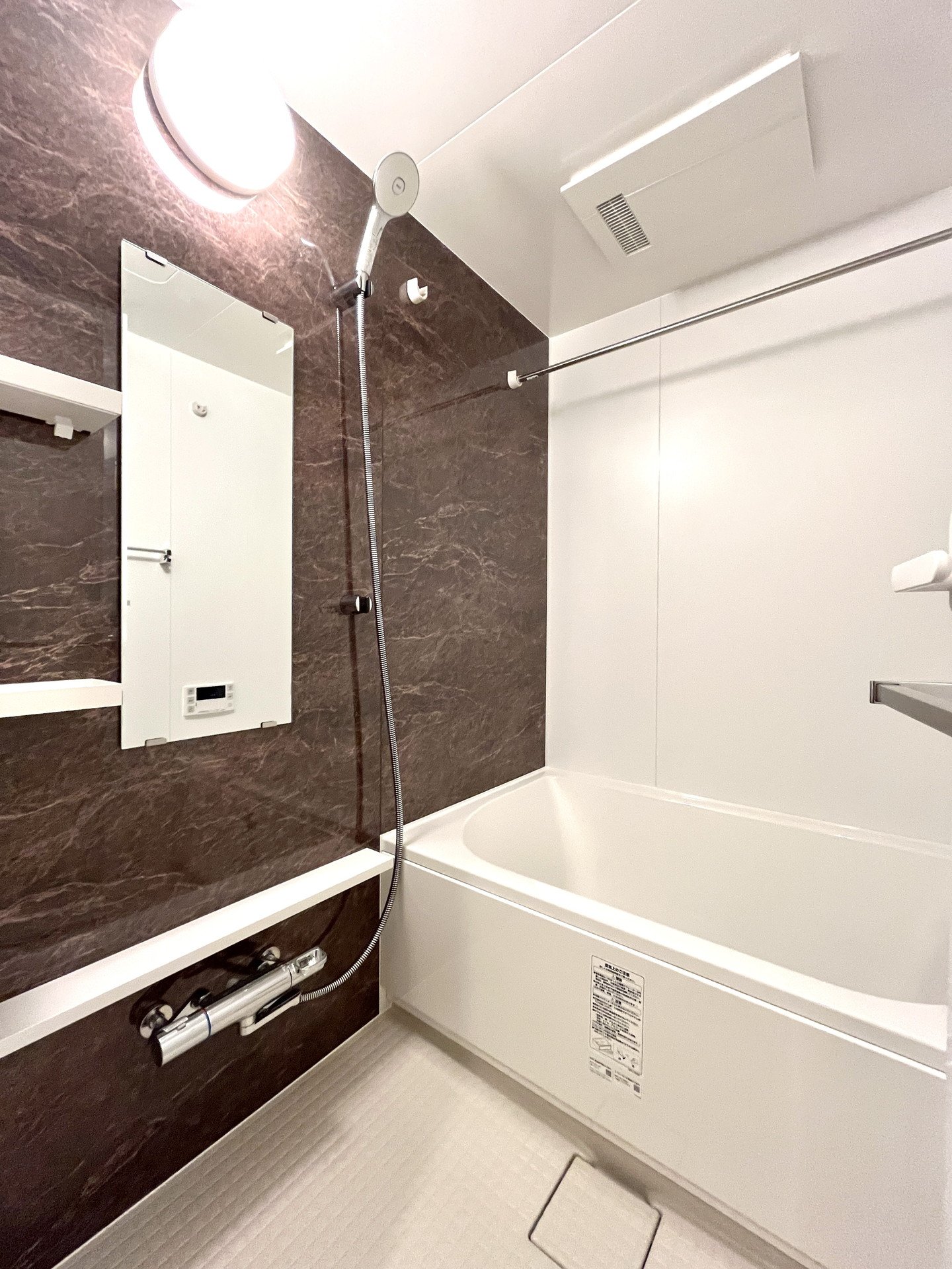 シャワールーム