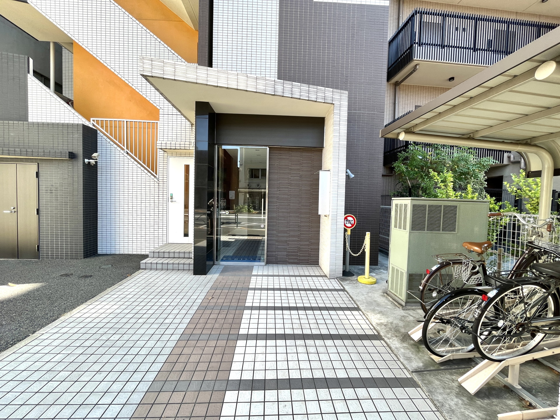 建物エントランス