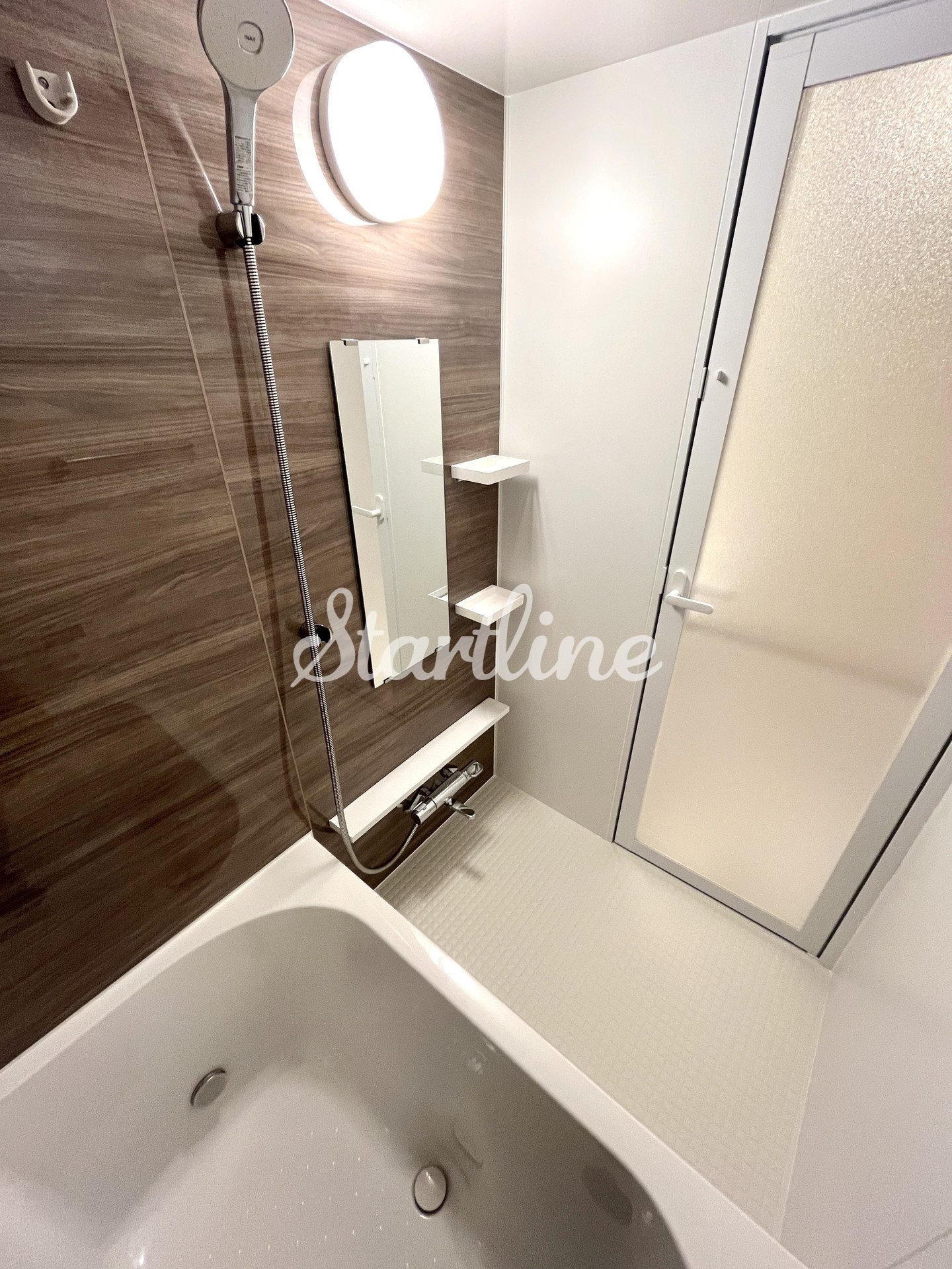 シャワールーム