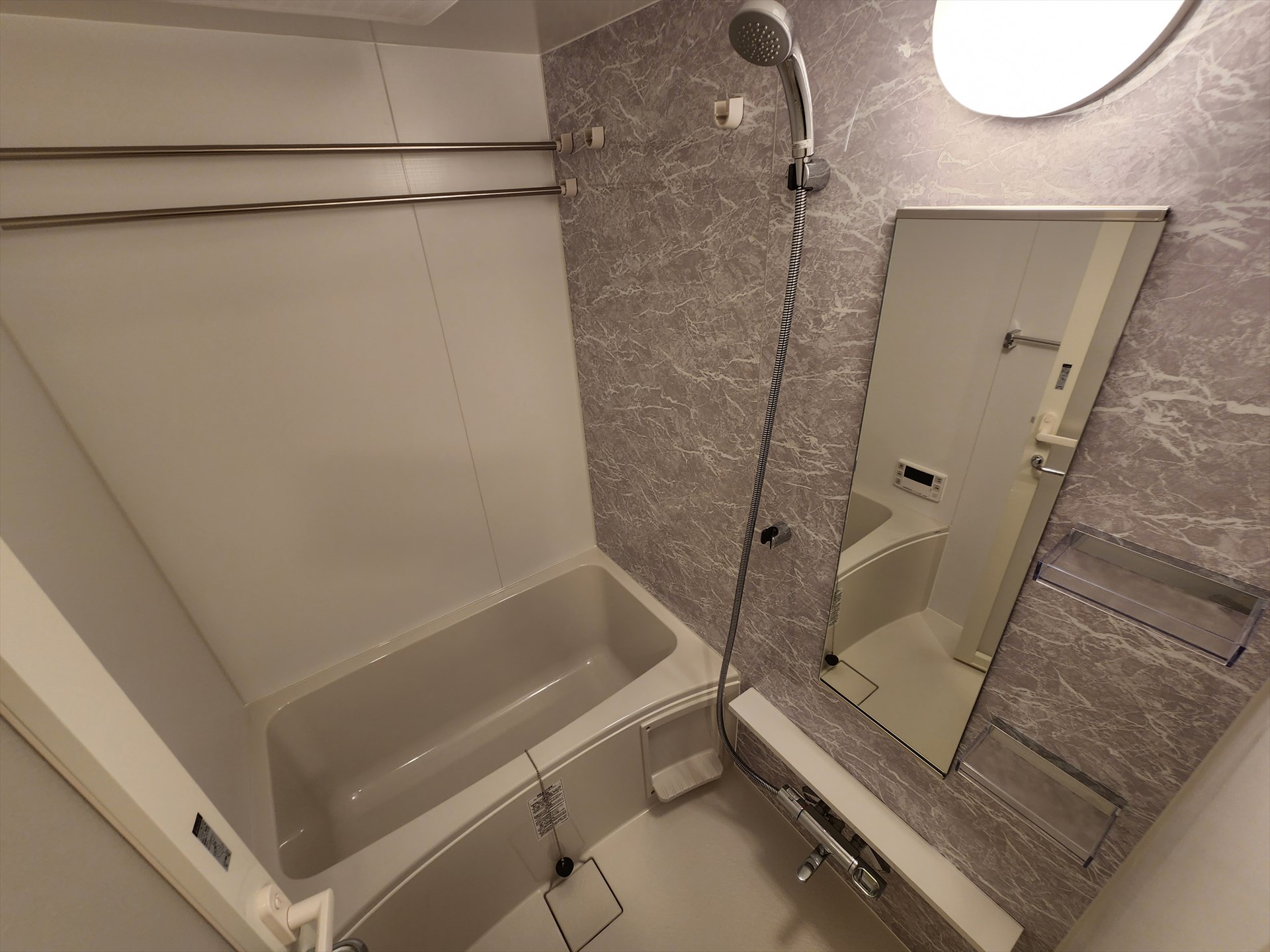 シャワールーム