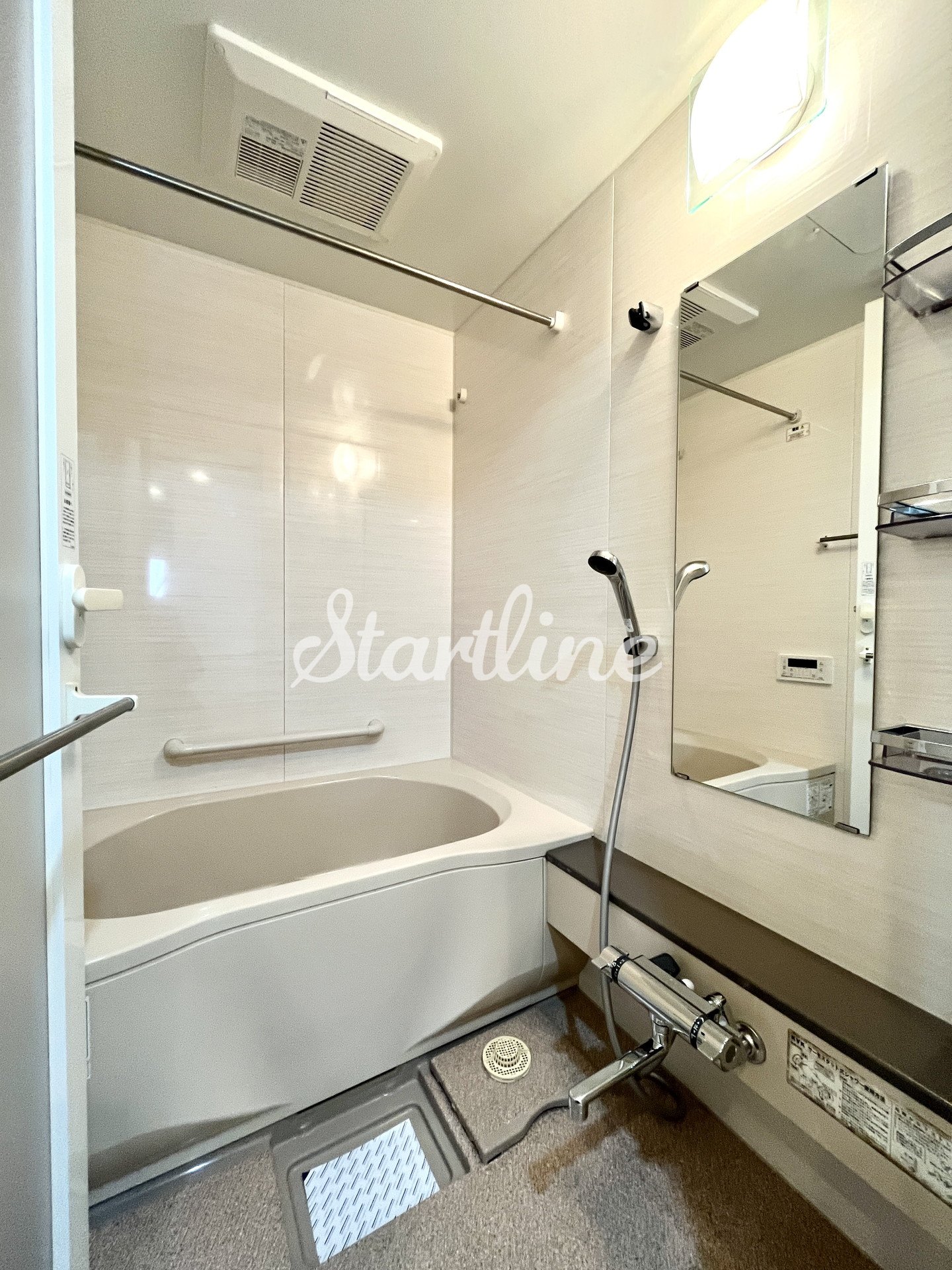 シャワールーム