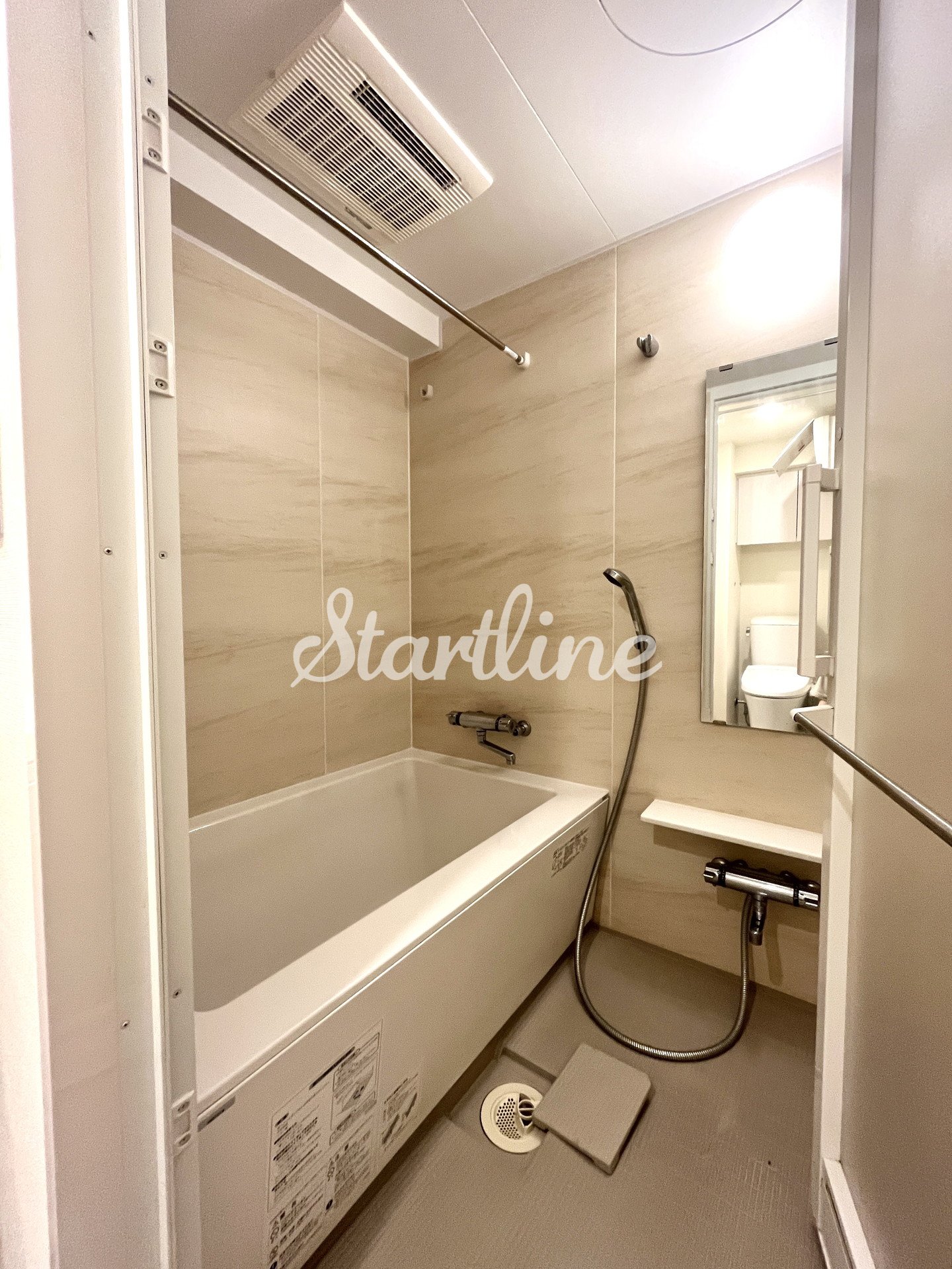 シャワールーム