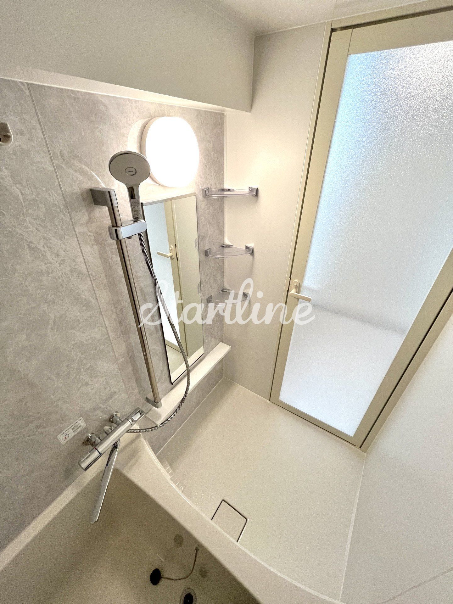 シャワールーム