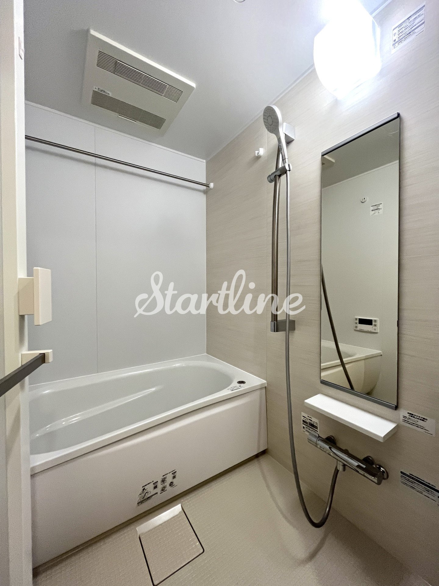 シャワールーム