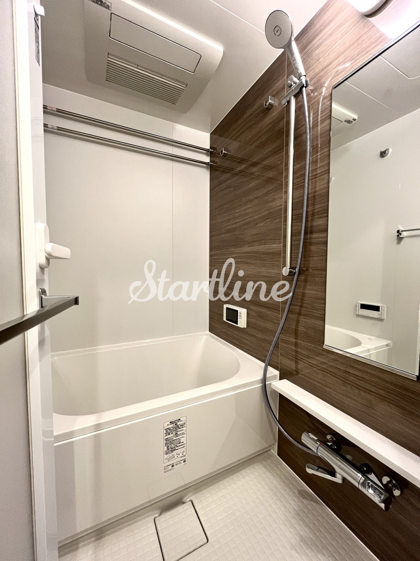 シャワールーム