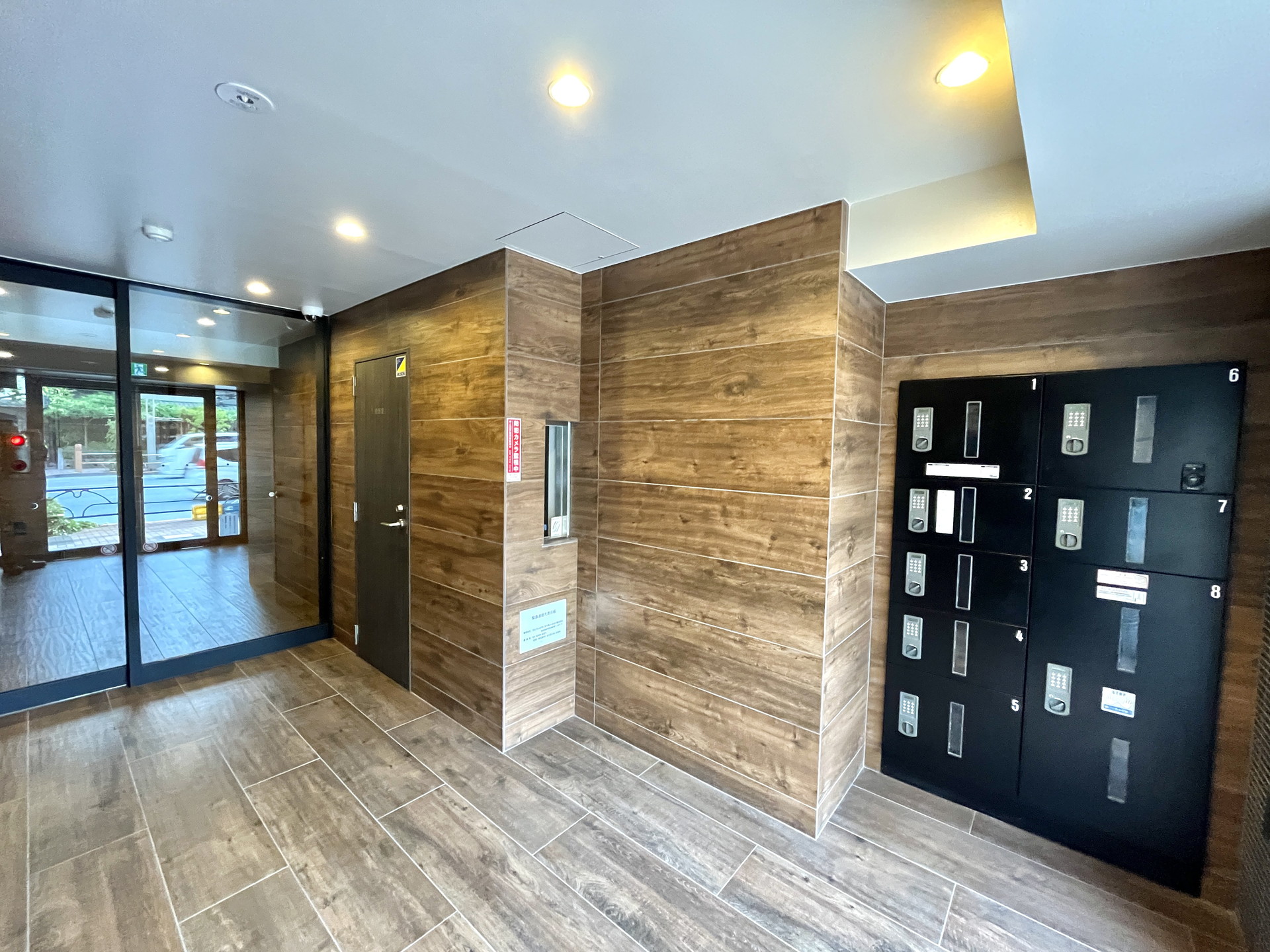 建物エントランス