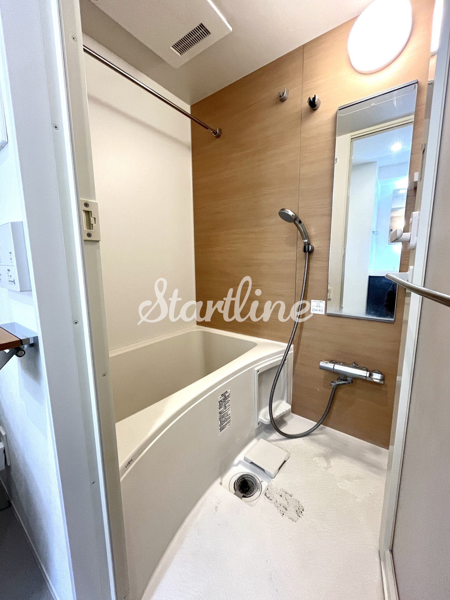 シャワールーム