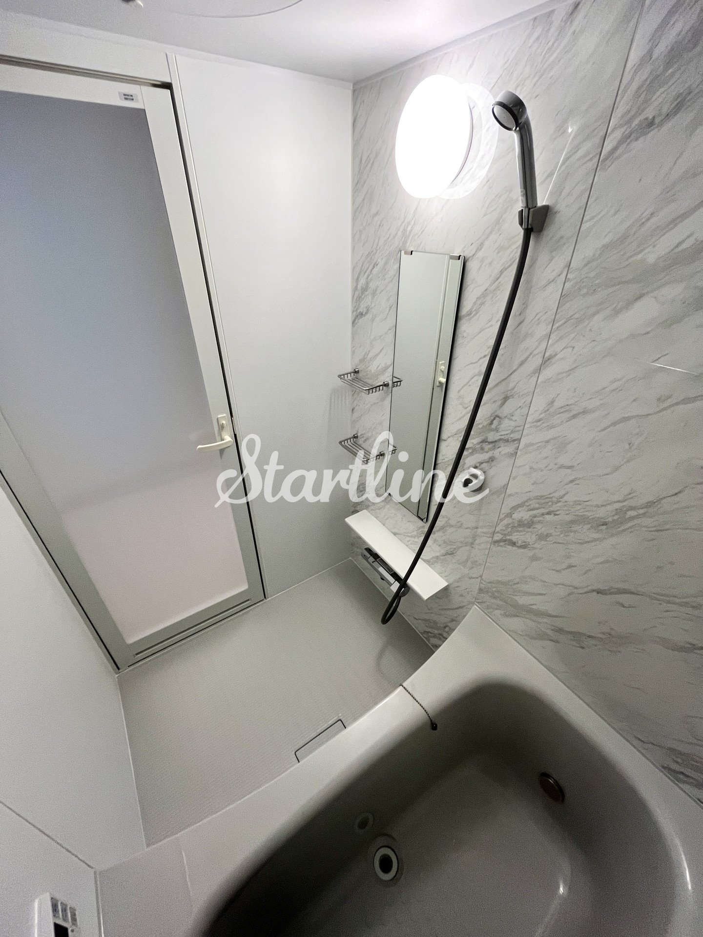 シャワールーム