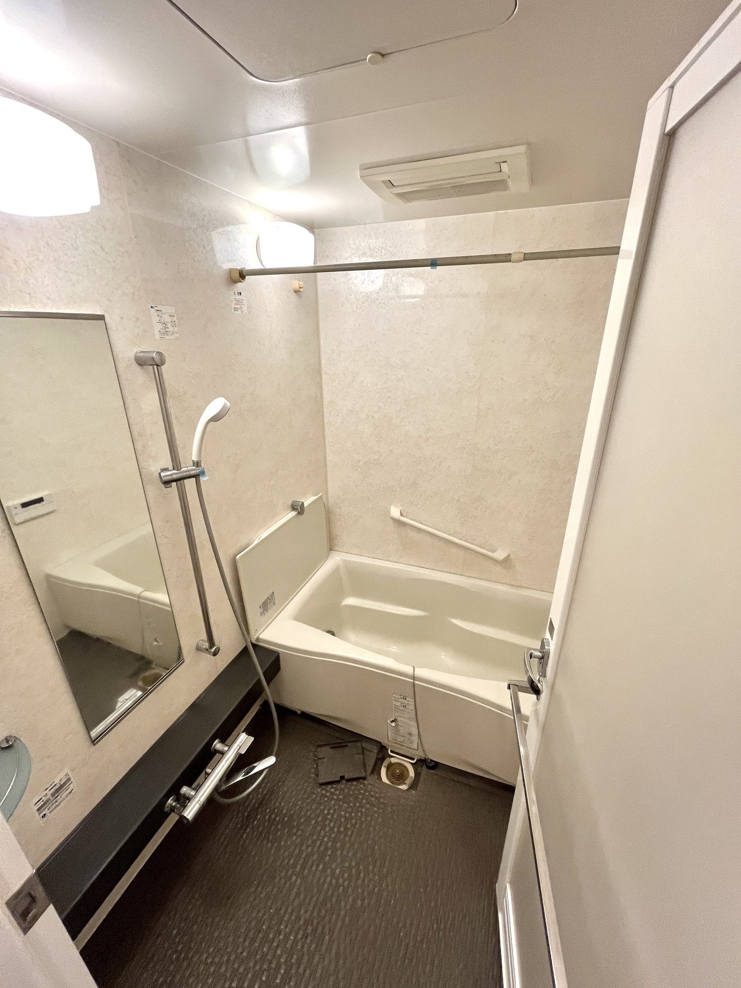 シャワールーム