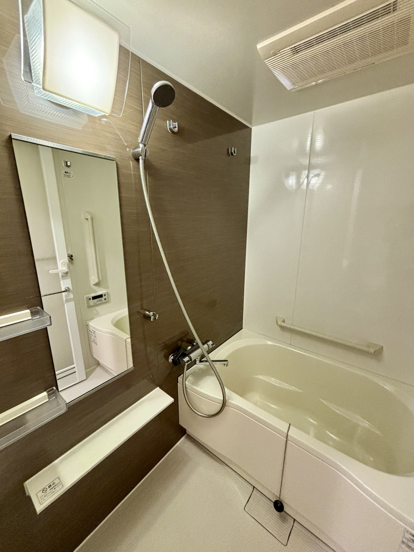 シャワールーム