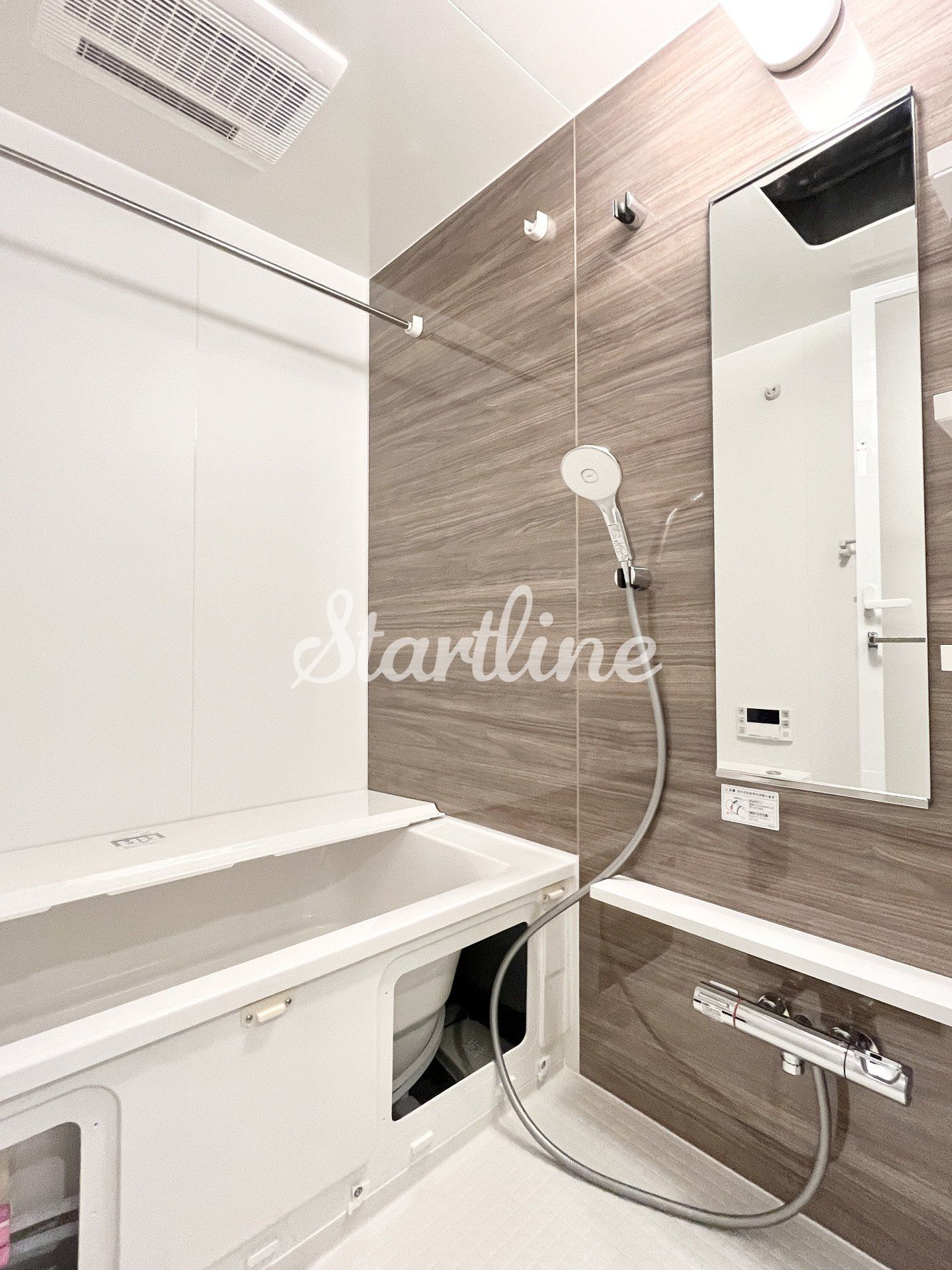 シャワールーム