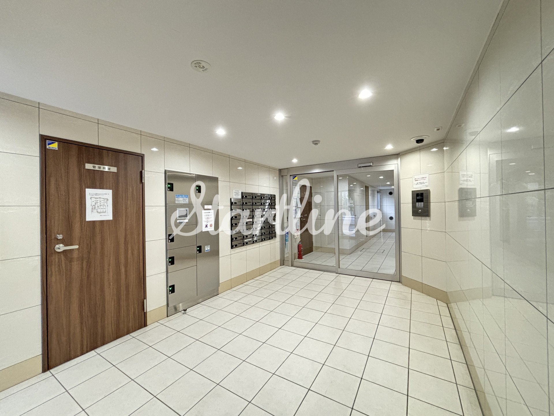 建物エントランス