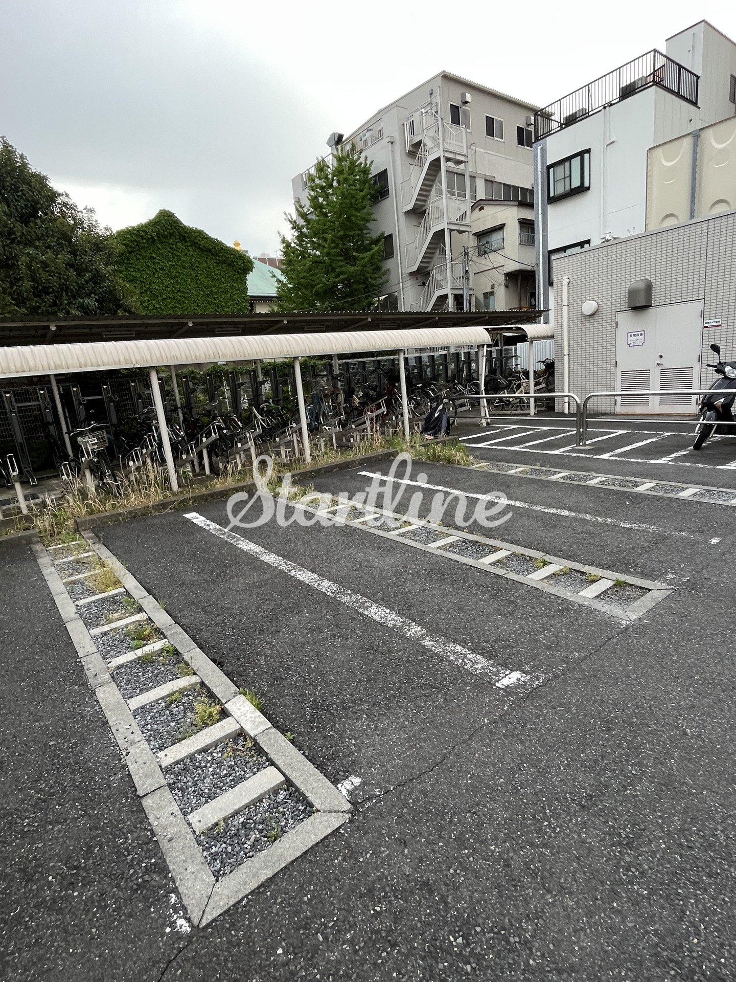 駐車場