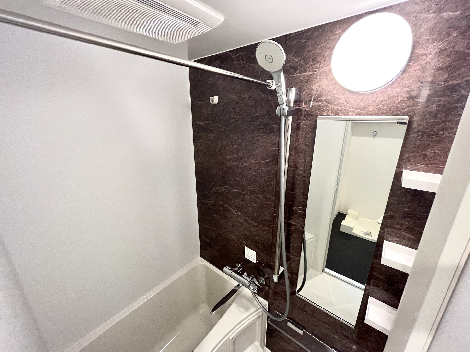 シャワールーム