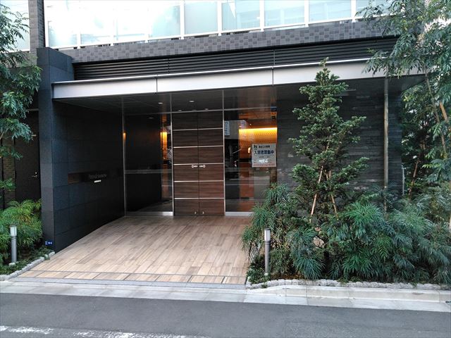 建物エントランス