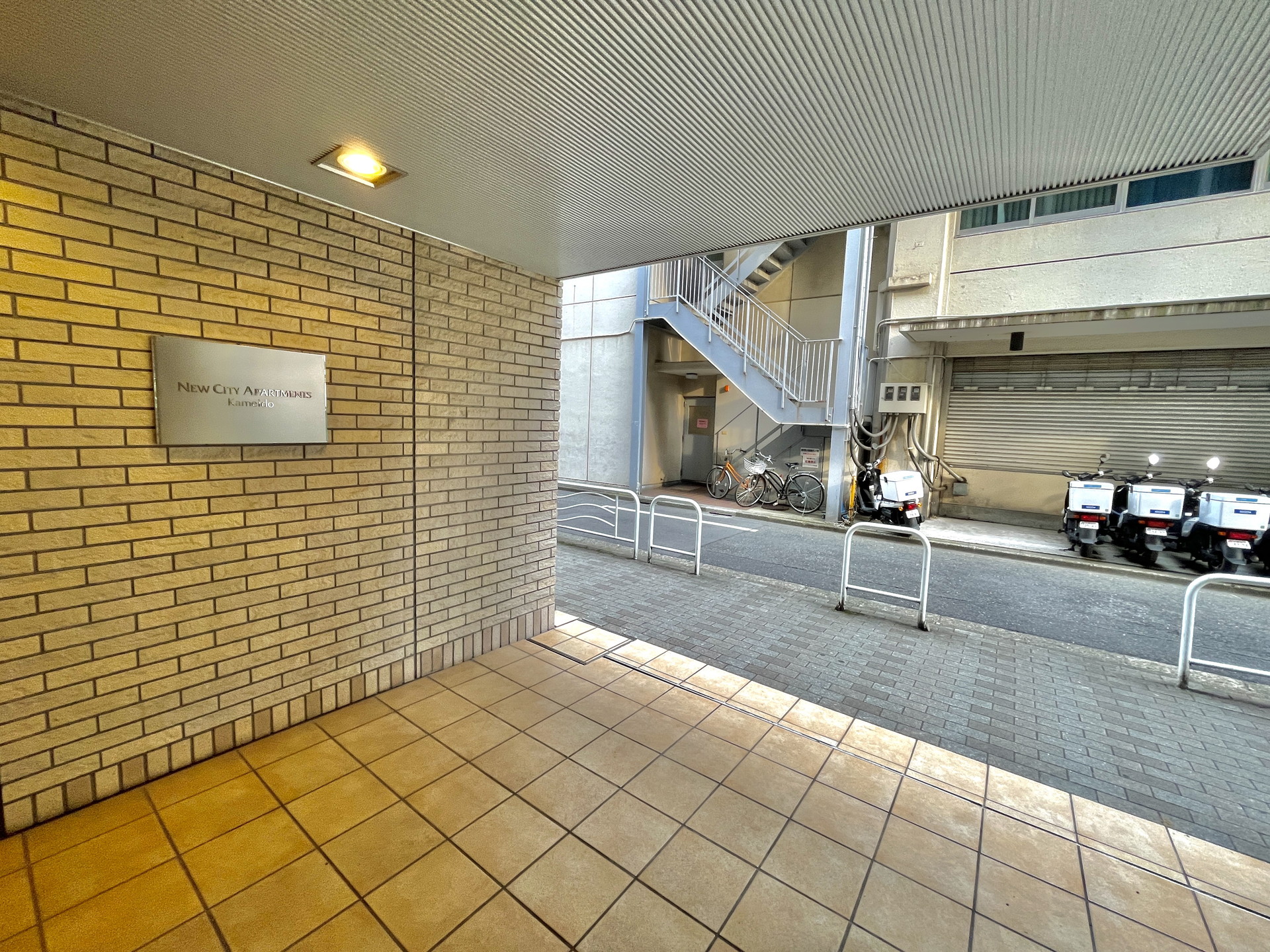 建物エントランス